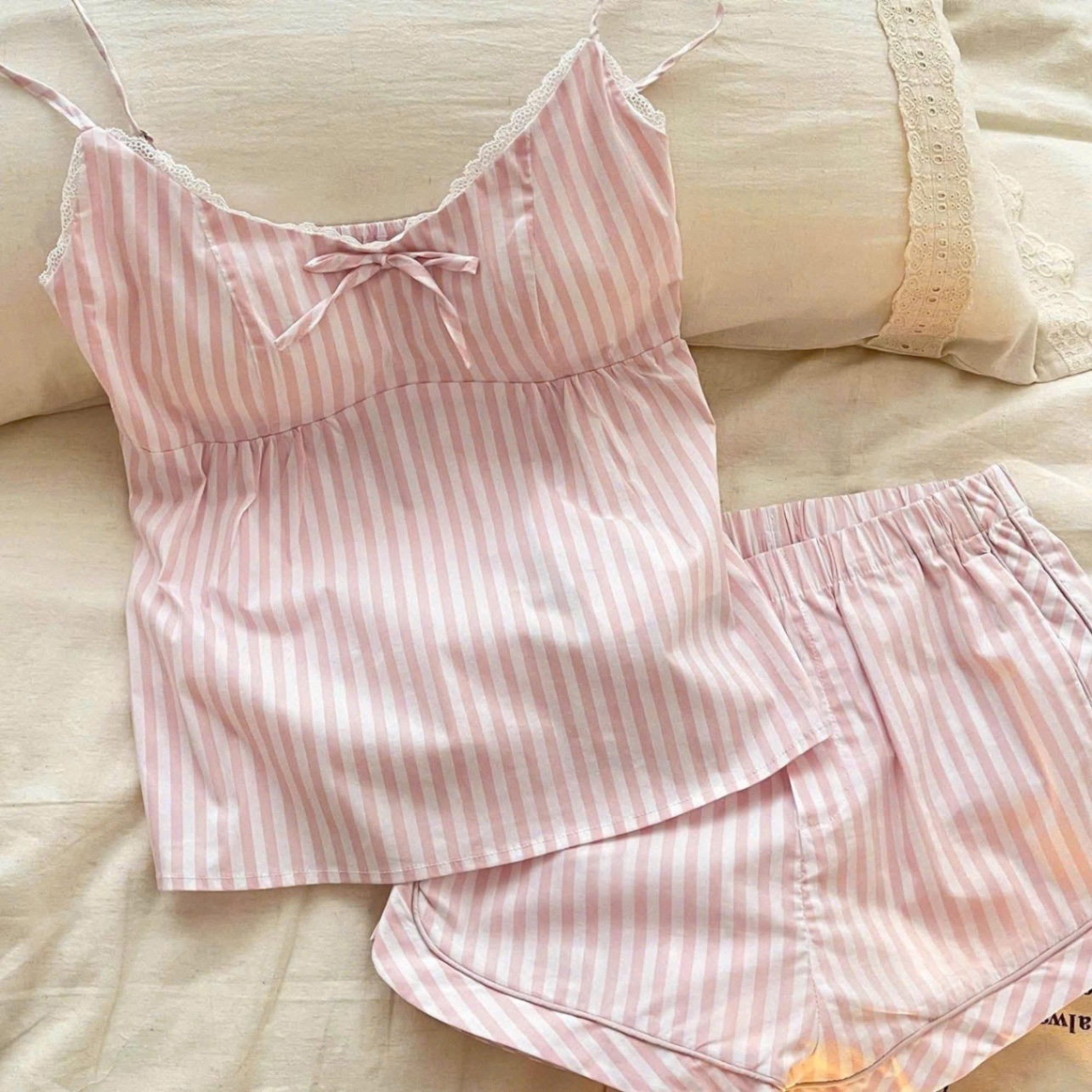 S933 - BỘ ĐÙI NỮ 2S HỒNG SỌC ĐỆM NGỰC