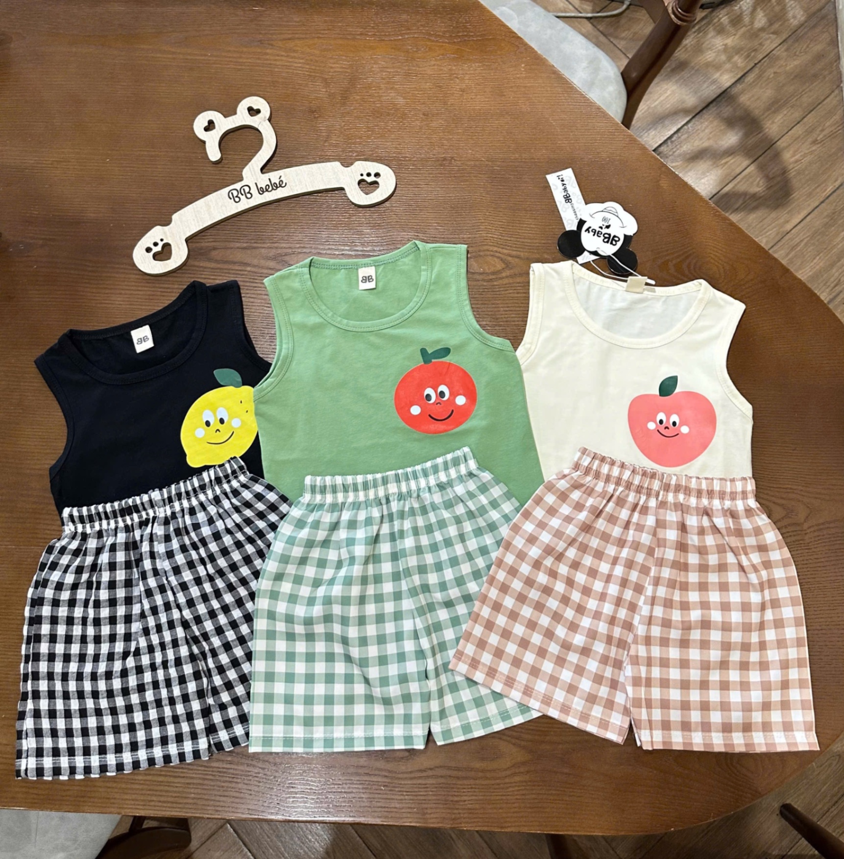T625 - SET 3 BỘ ĐÙI BÉ TRAI BA LỖ HOA QUẢ QUẦN KẺ