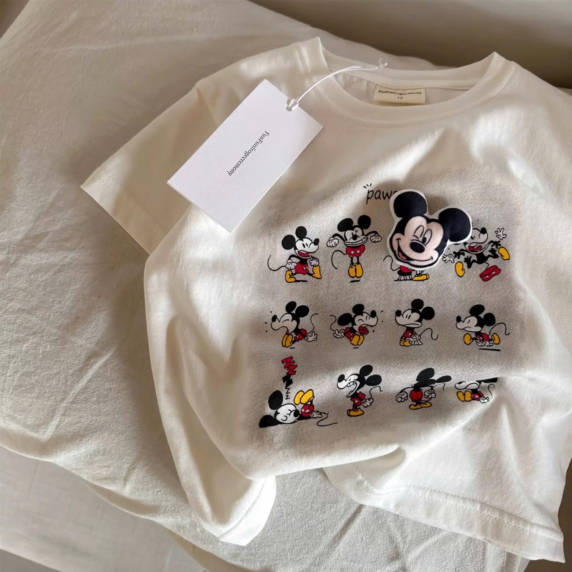 T626 - BỘ ĐÙI BÉ TRAI ÁO TRẮNG MICKEY QUẦN BÒ