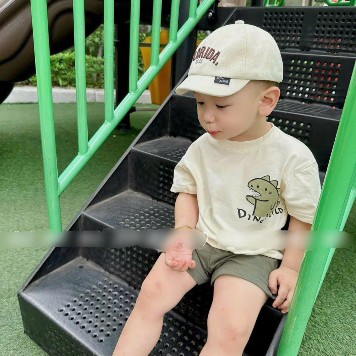 T621 - BỘ ĐÙI BÉ TRAI 2 ÁO 1 QUẦN KHỦNG LONG Dino World