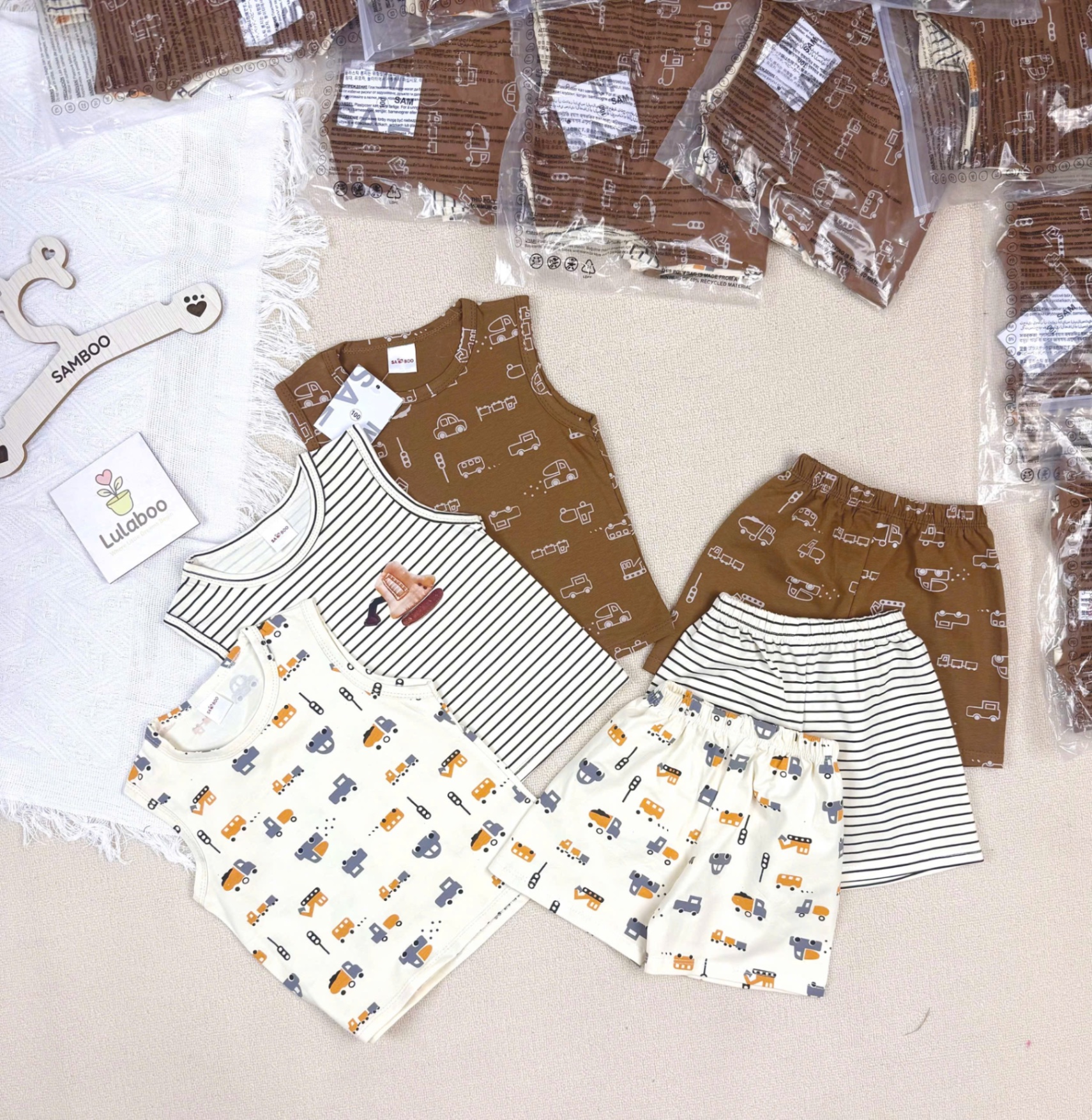 T633 - SET 3 BỘ ĐÙI BÉ TRAI OTO BA LỖ nâu be kẻ