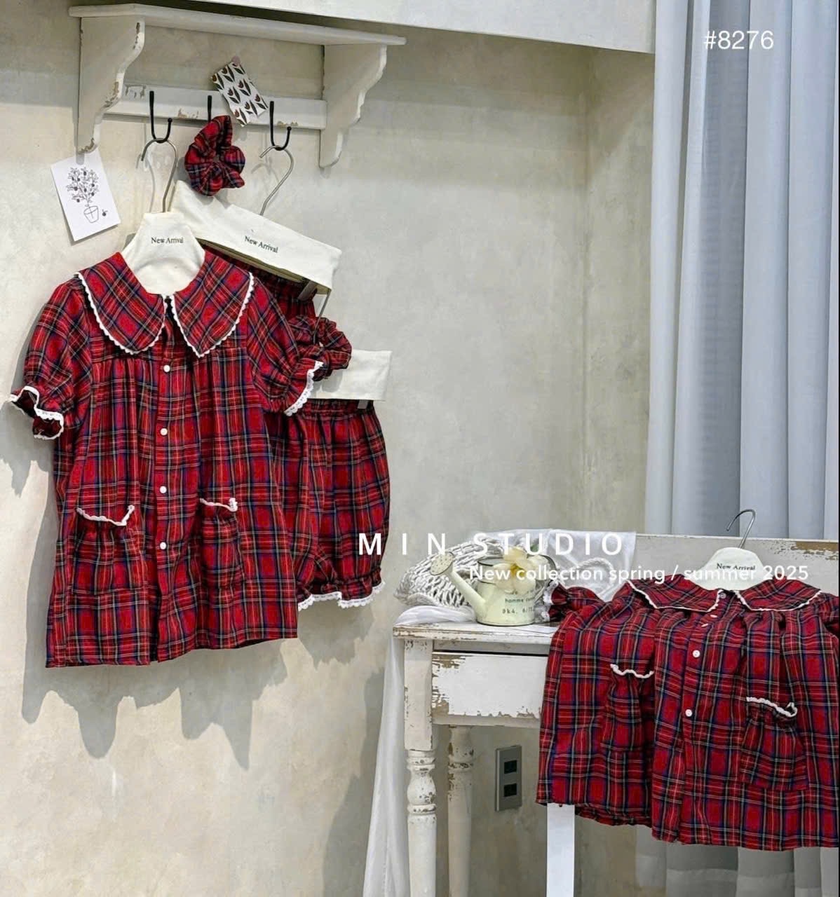 S945 - BỘ ĐÙI NỮ KẺ CARO ĐỎ ĐEN CỔ SEN VIỀN REN