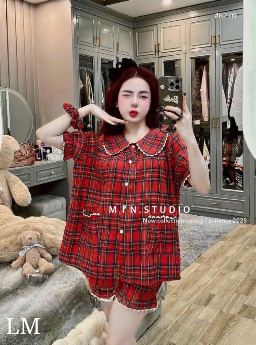 S945 - BỘ ĐÙI NỮ KẺ CARO ĐỎ ĐEN CỔ SEN VIỀN REN