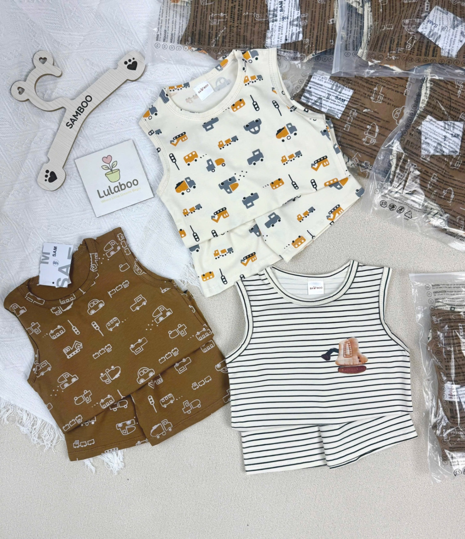 T633 - SET 3 BỘ ĐÙI BÉ TRAI OTO BA LỖ nâu be kẻ