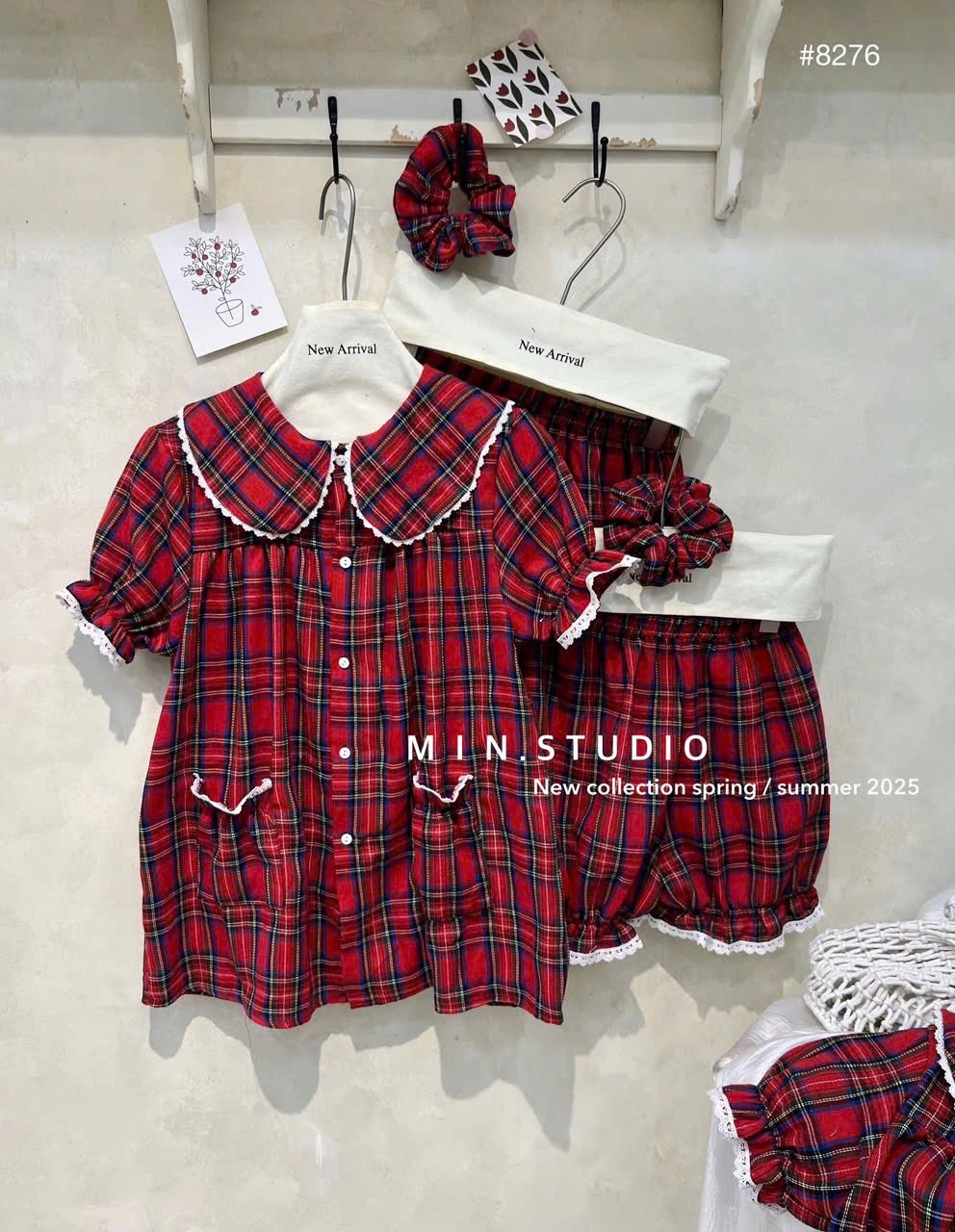 S945 - BỘ ĐÙI NỮ KẺ CARO ĐỎ ĐEN CỔ SEN VIỀN REN