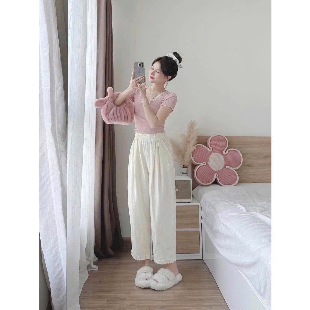 S948 - BỘ NỮ ÁO TĂM HỒNG NƠ REN QUẦN SUÔNG BE