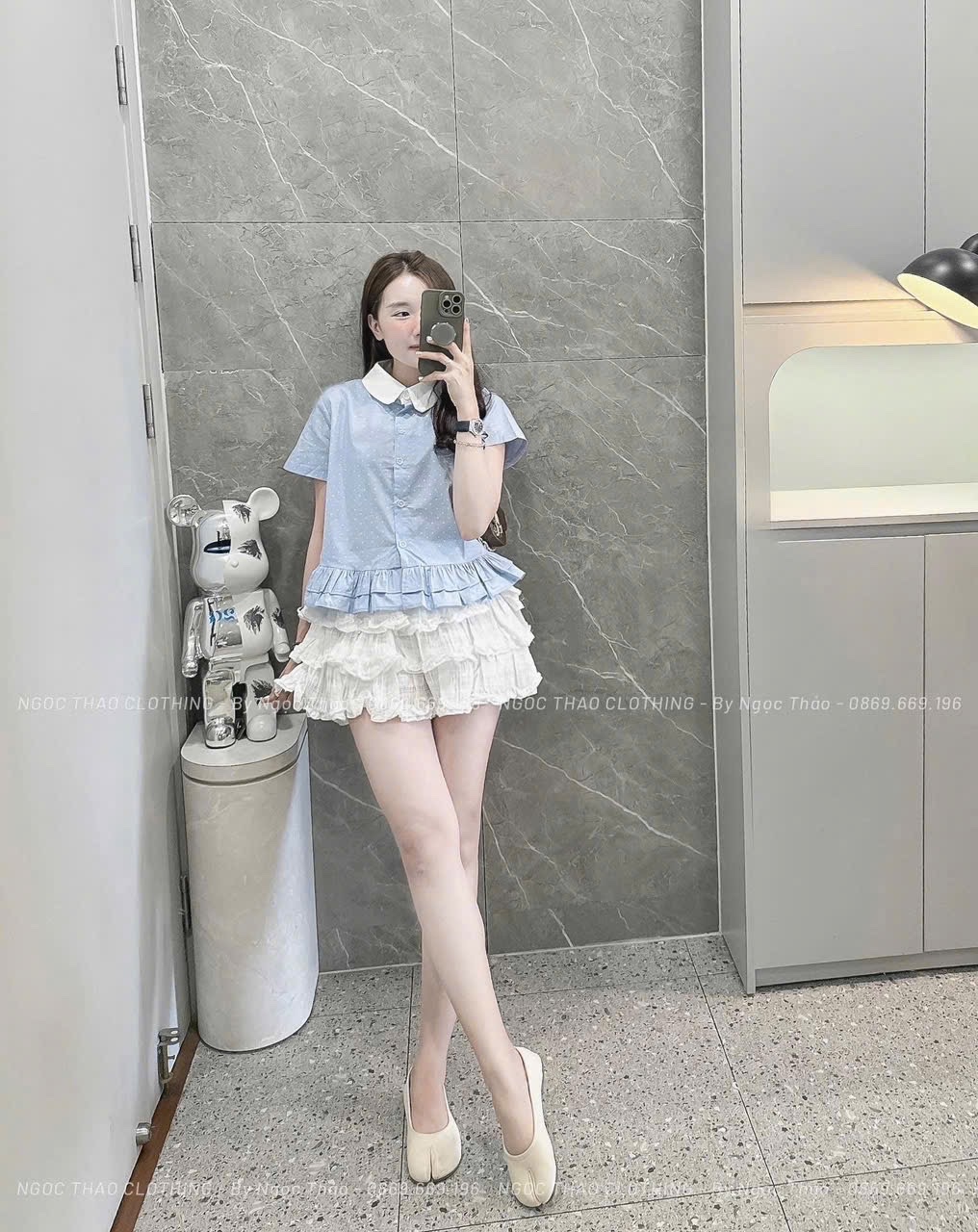 ANU208 - ÁO SƠ MI NỮ XANH CHẤM BI BÈO GẤU CỔ TRẮNG