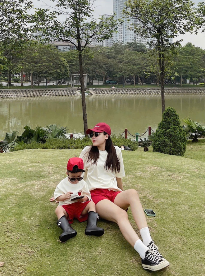 T636 - BỘ ĐÔI MẸ BÉ DAS ÁO BE QUẦN ĐỎ