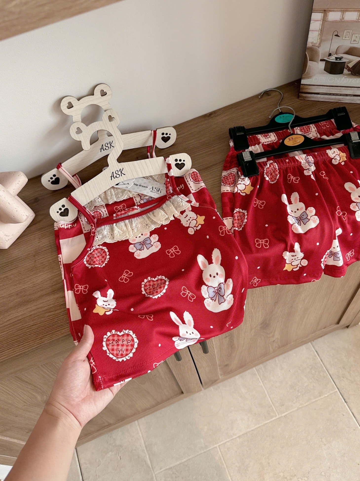 G582 - SET 2 BỘ ĐÙI BÉ GÁI TĂM 2S THỎ NƠ HAPPY ĐỎ