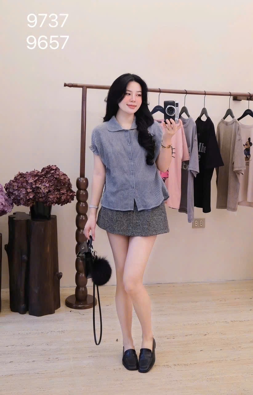 ANU211 - ÁO SƠ MI NỮ GU SỌC CỔ SEN TAY CHUN BÈO
