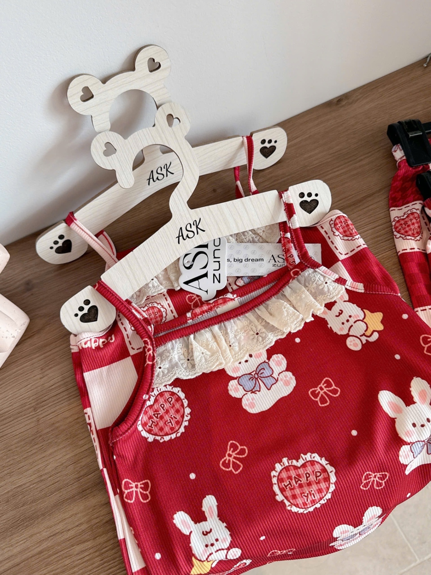 G582 - SET 2 BỘ ĐÙI BÉ GÁI TĂM 2S THỎ NƠ HAPPY ĐỎ