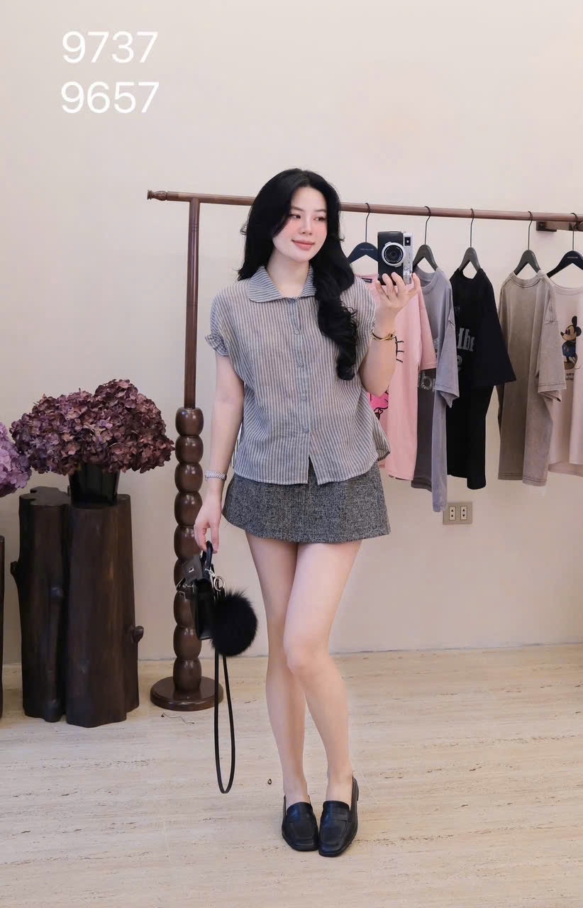 ANU211 - ÁO SƠ MI NỮ GU SỌC CỔ SEN TAY CHUN BÈO