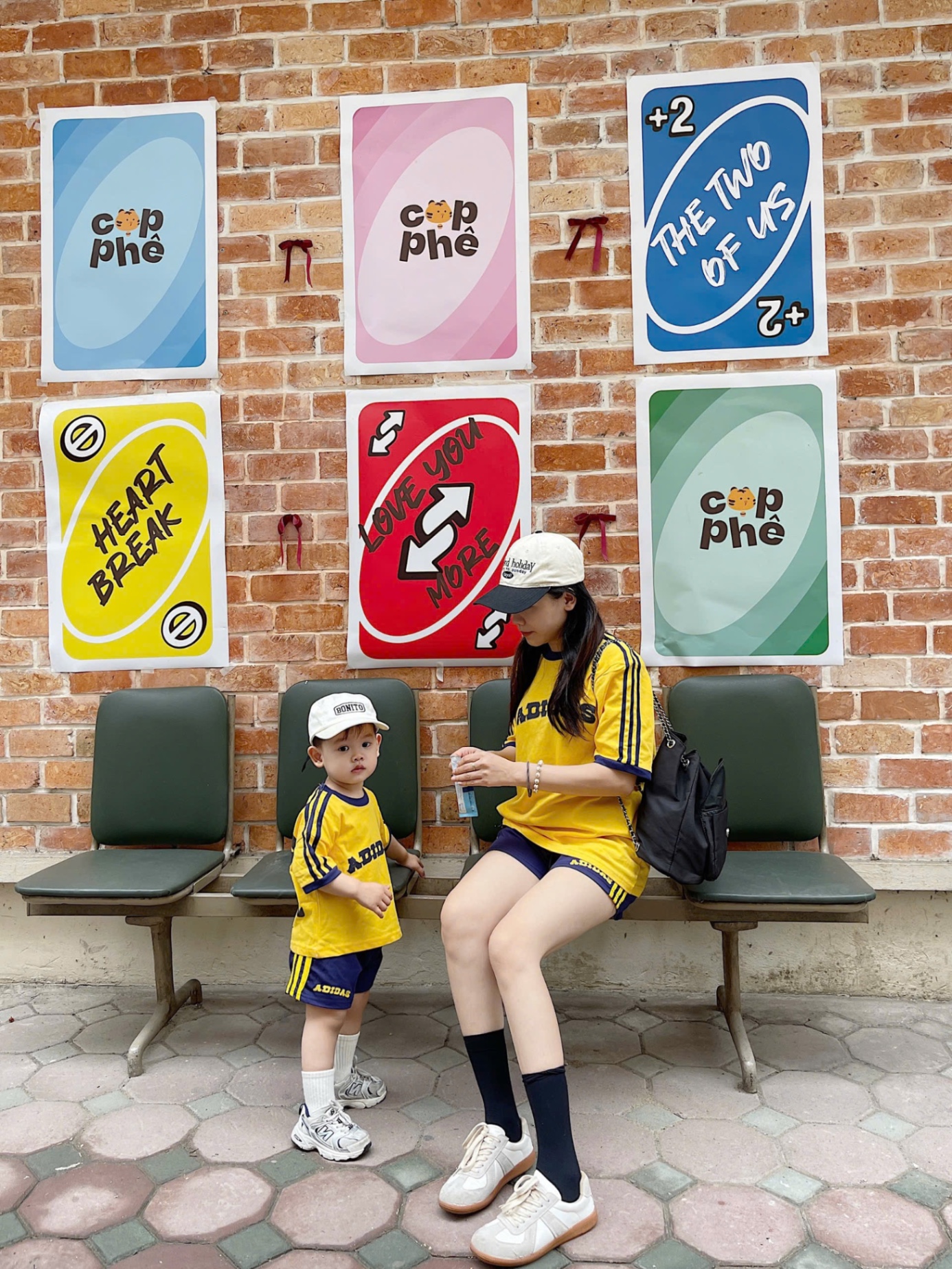 T642 - BỘ ĐÙI ĐÔI MẸ BÉ DAS VÀNG QUẦN THAN