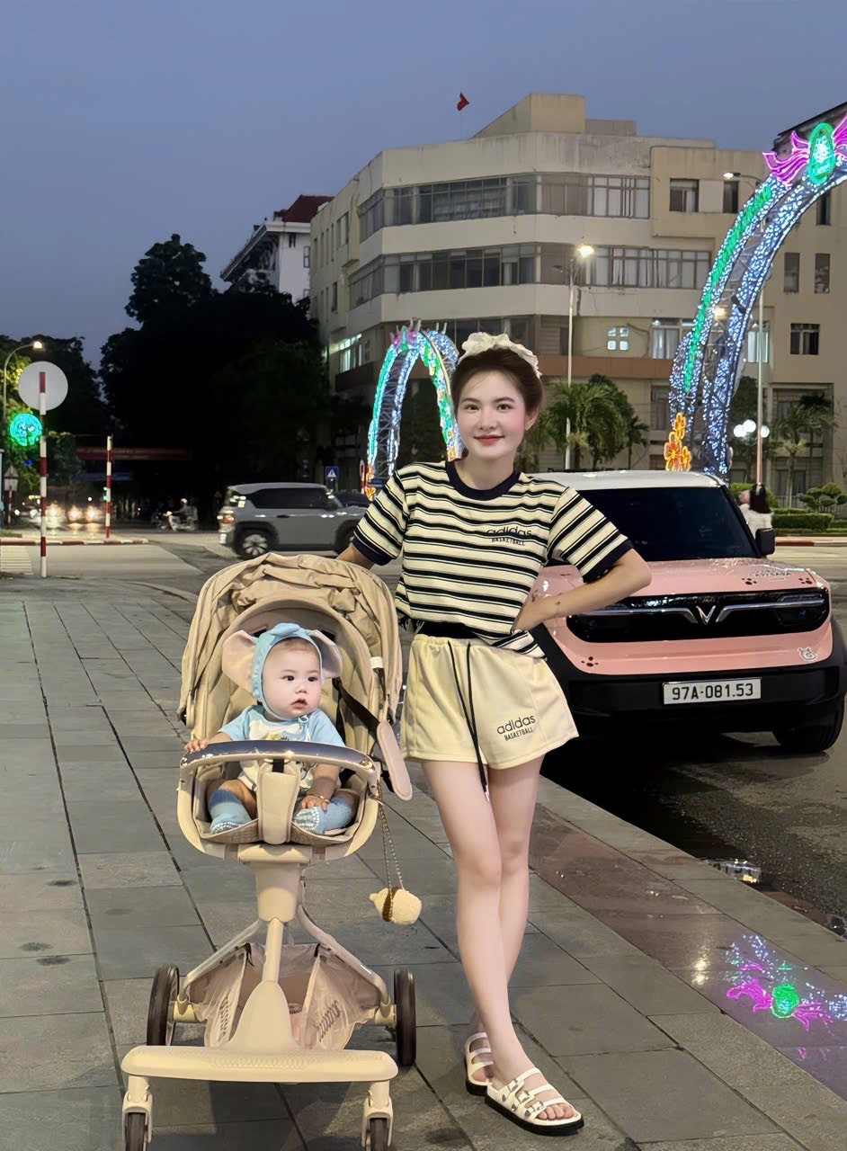 S961 - BỘ ĐÙI NỮ ÁO KẺ NGANG DAS QUẦN TRẮNG