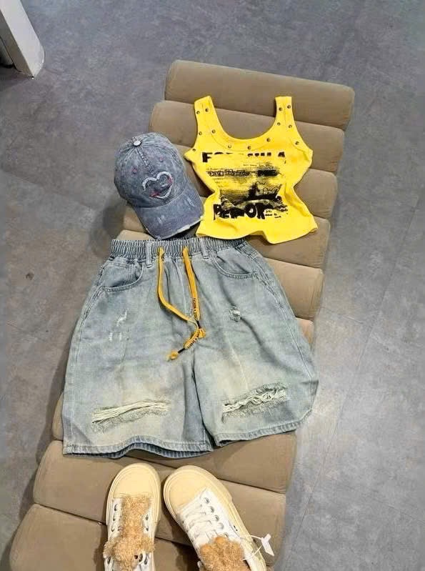 QNU588 - QUẦN JEANS NGỐ RÁCH MÀU XANH M222