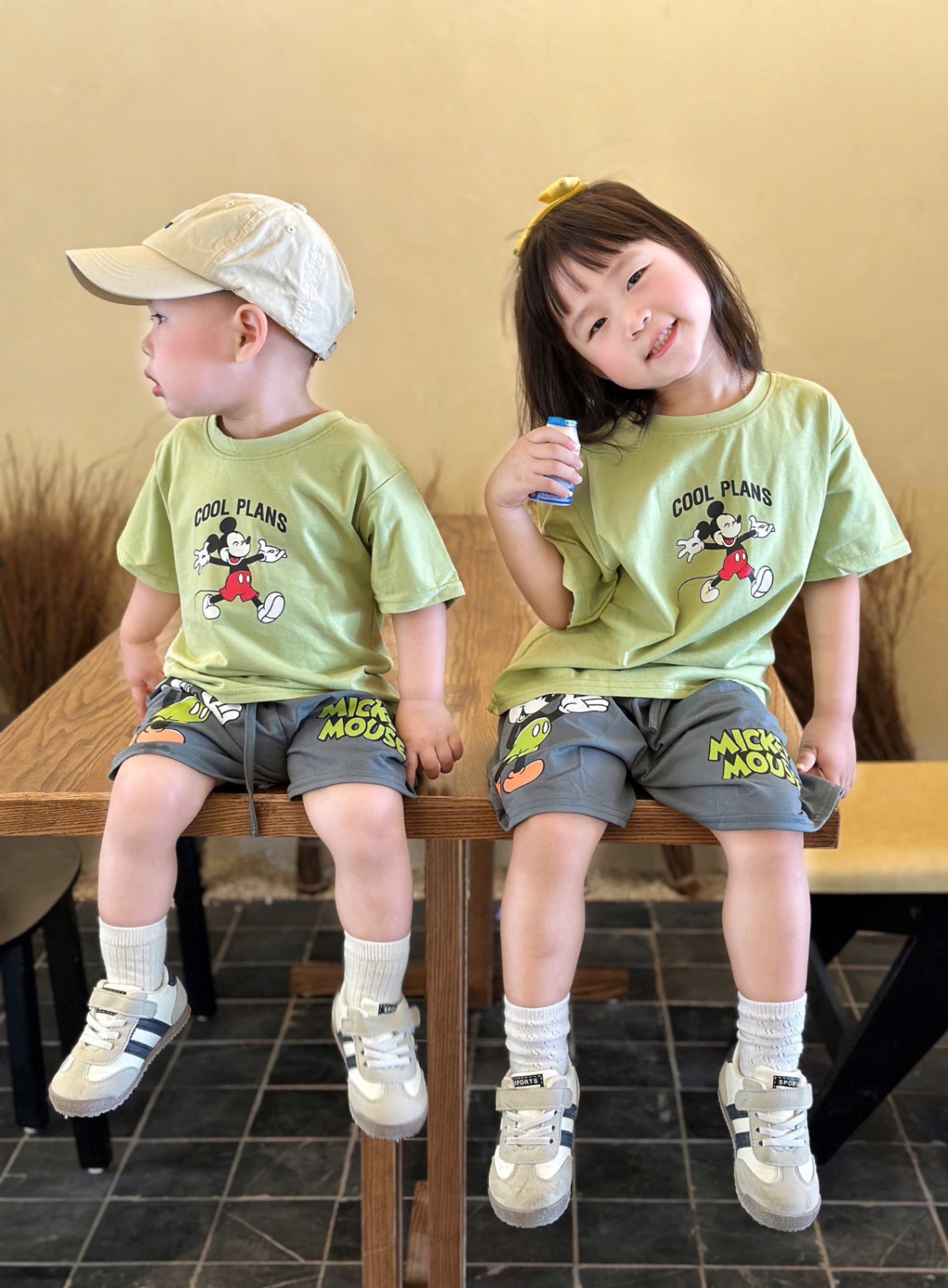 T659 - BỘ ĐÙI BÉ TRAI ÁO XANH MICKEY COOL PLANS QUẦN XÁM