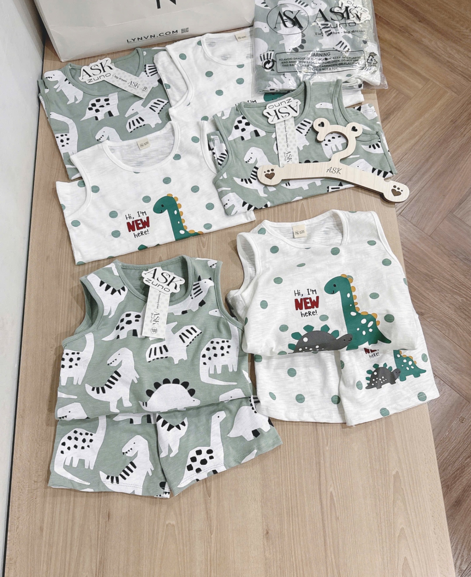 T658 - SET 2 BỘ ĐÙI BÉ TRAI BA LỖ XƯỢC KHỦNG LONG NEW
