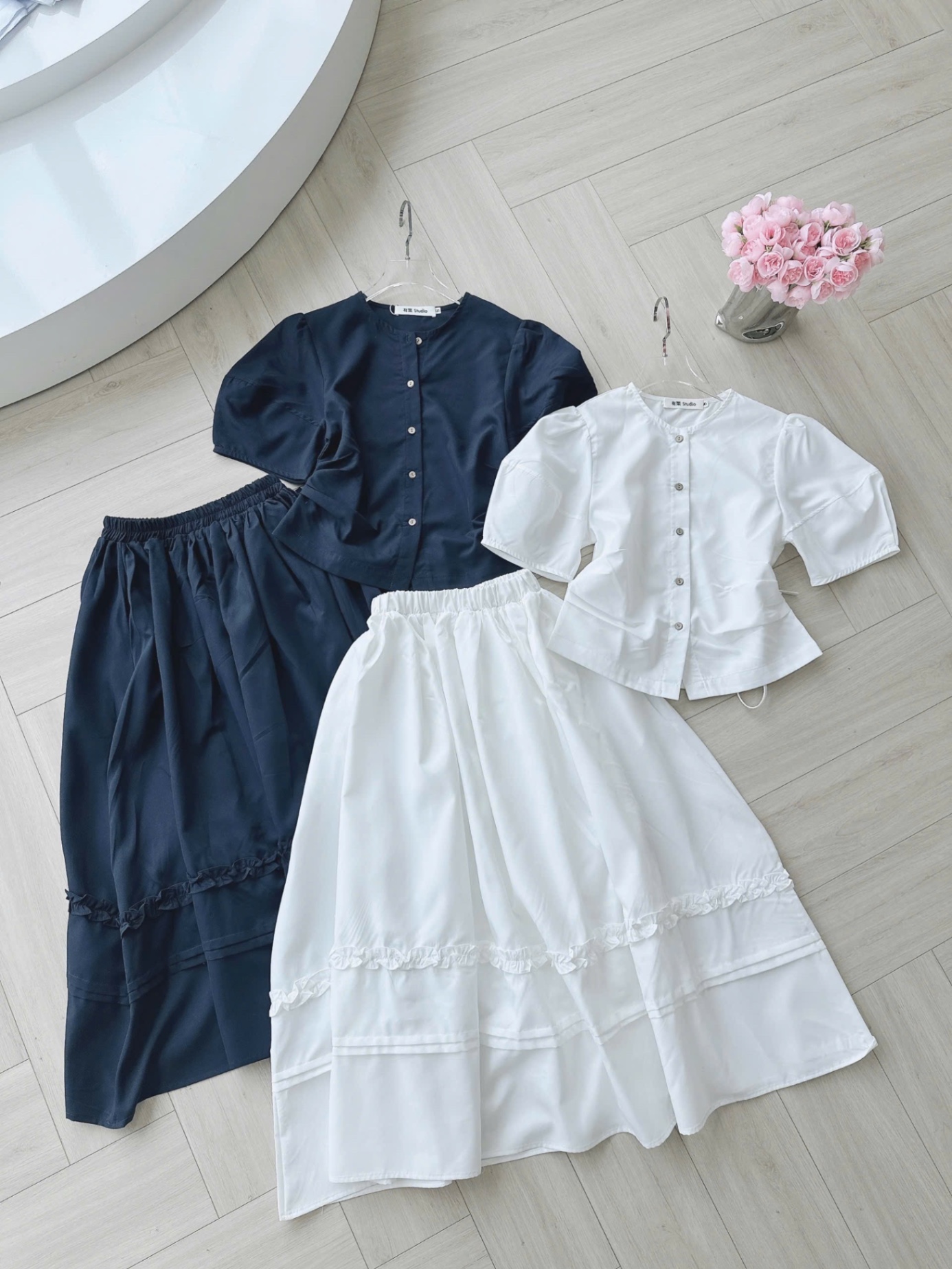 S980 - SET NỮ ÁO TAY BỒNG NHÚN SƯỜN CVAY BÈO DÀI