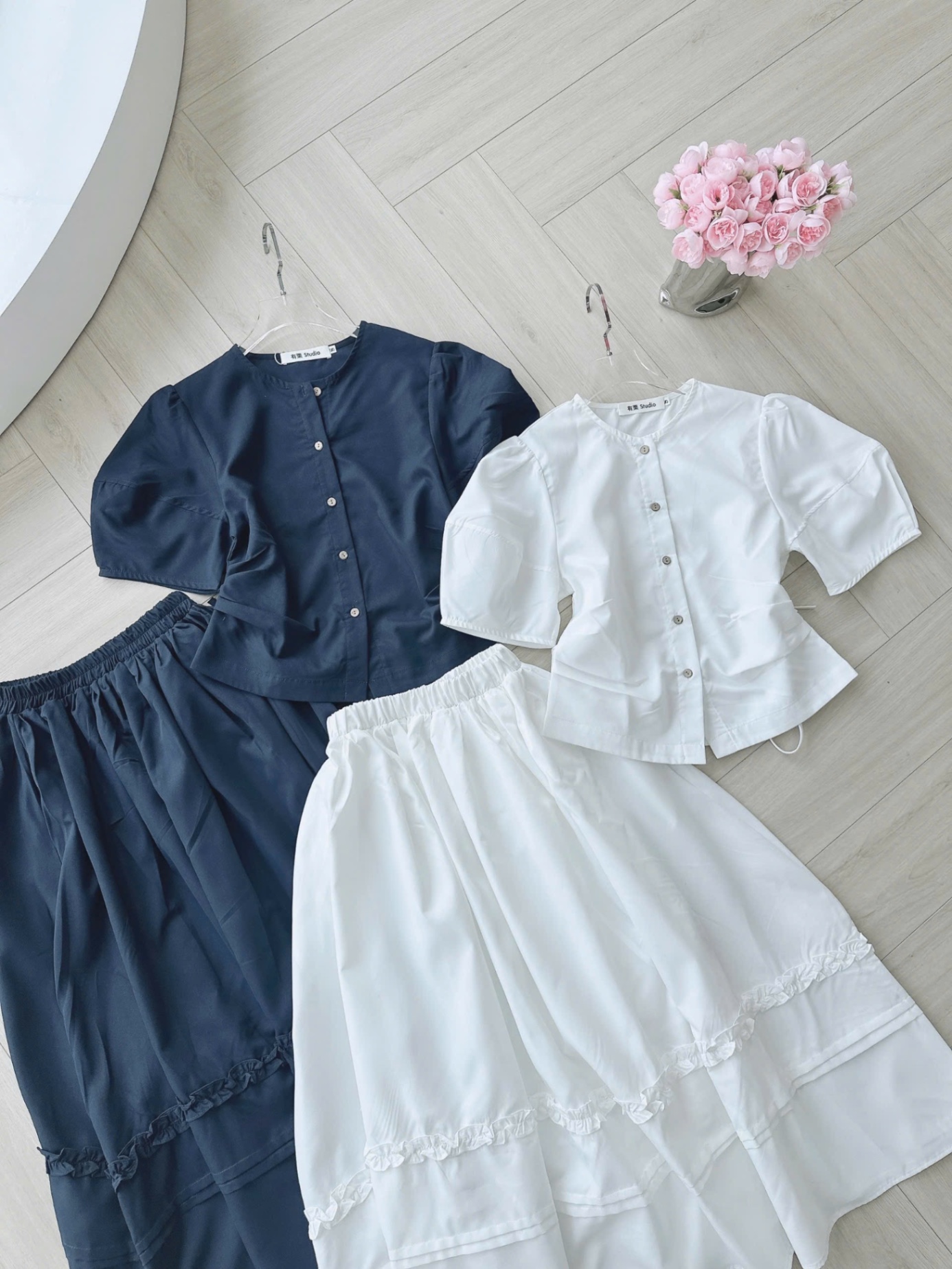 S980 - SET NỮ ÁO TAY BỒNG NHÚN SƯỜN CVAY BÈO DÀI