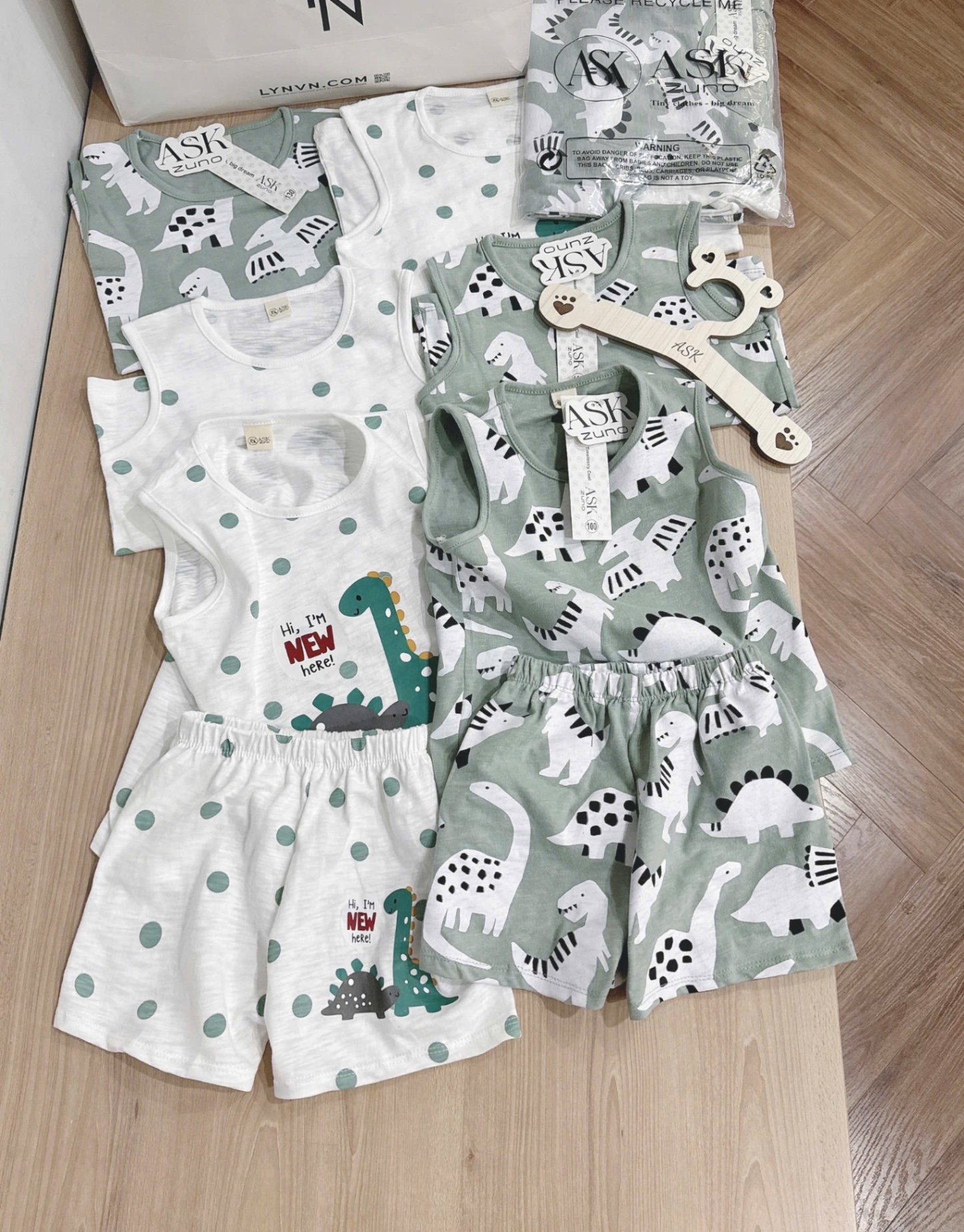 T658 - SET 2 BỘ ĐÙI BÉ TRAI BA LỖ XƯỢC KHỦNG LONG NEW