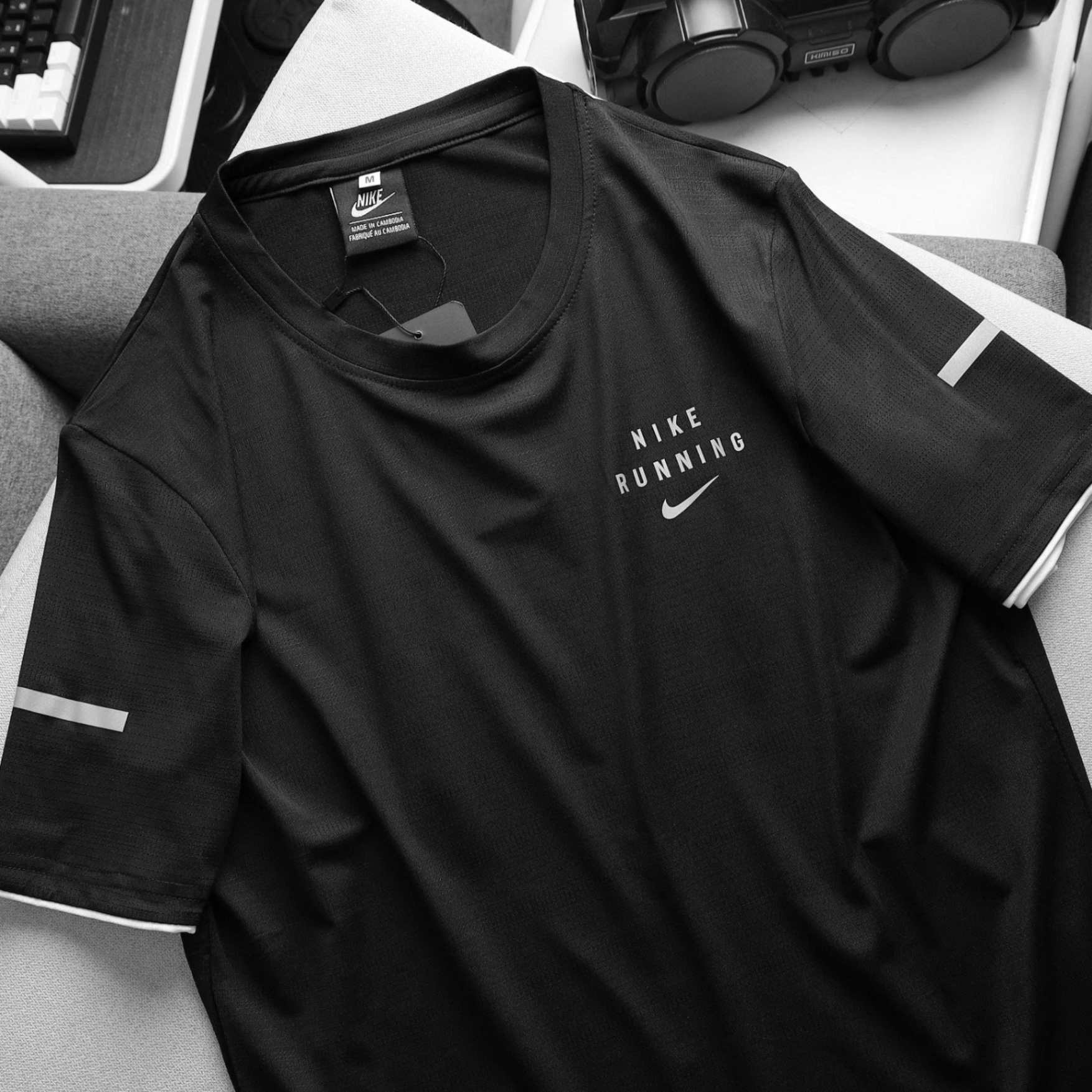 B276 - BỘ ĐÙI NAM THÔNG HƠI CỔ TRÒN NIKE RUNNING
