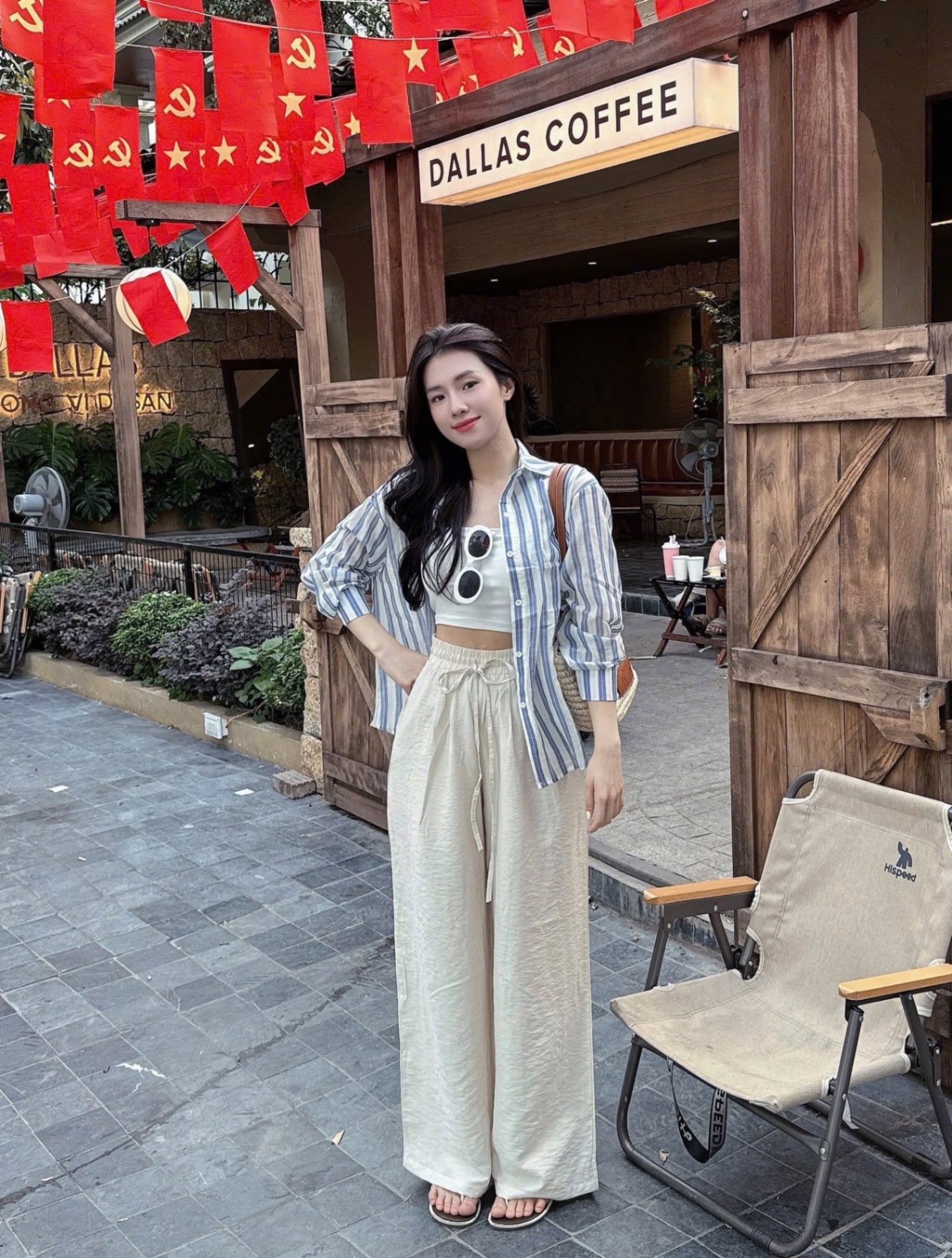 S984 - SET NỮ 3CT ÁO SƠ MI XANH SỌC QUẦN SUÔNG BE