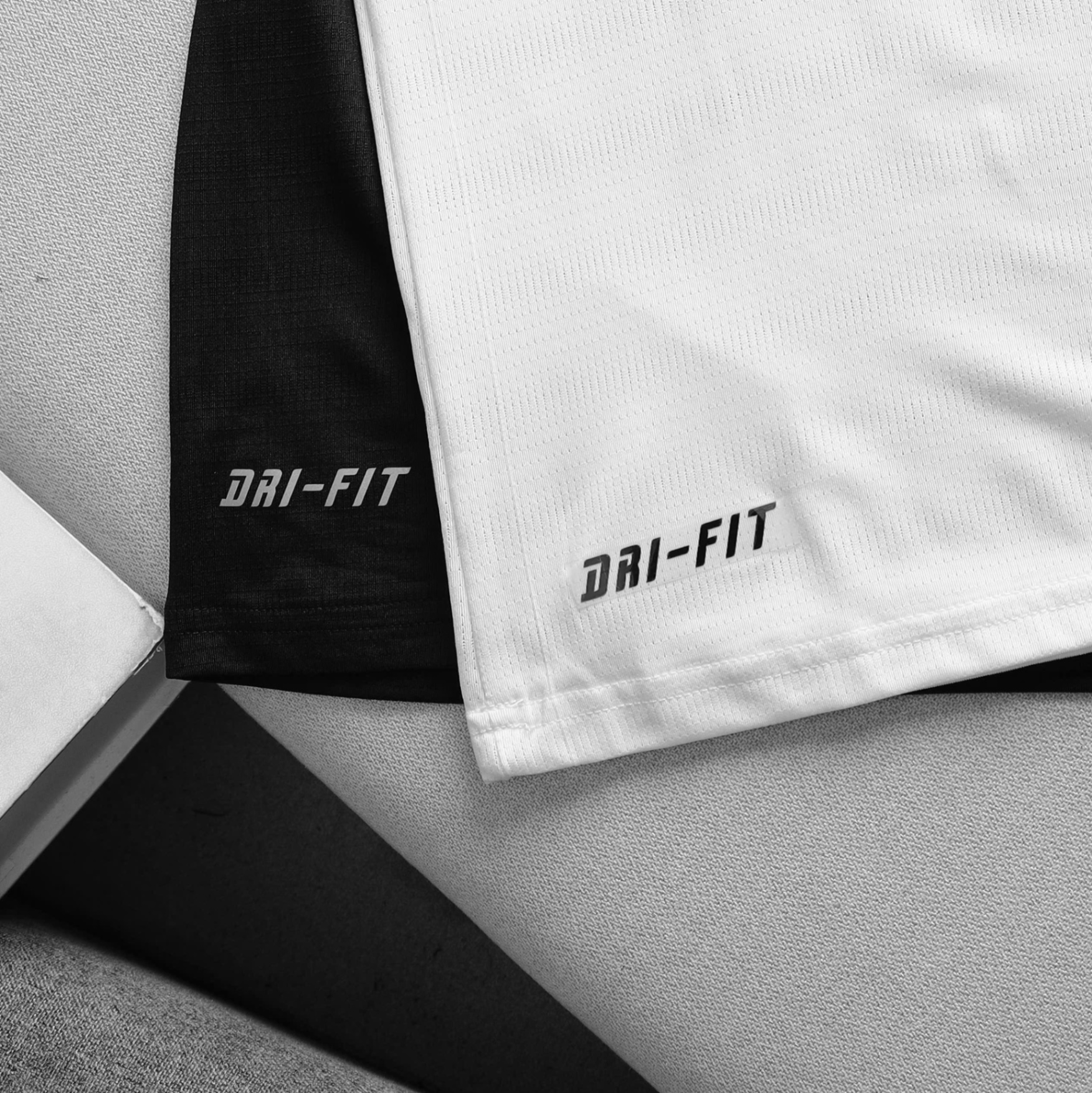 B276 - BỘ ĐÙI NAM THÔNG HƠI CỔ TRÒN NIKE RUNNING