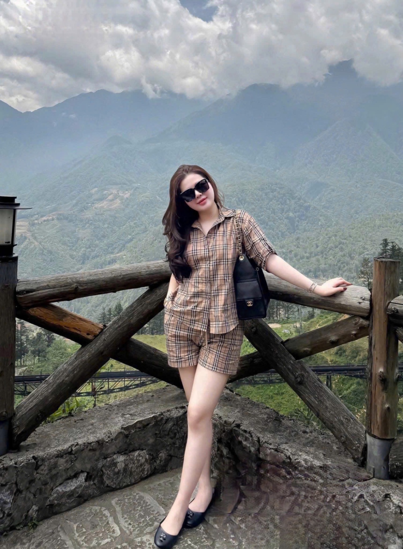S001 - SET ĐÙI NỮ ÁO SƠ MI BBR TAY KHUY