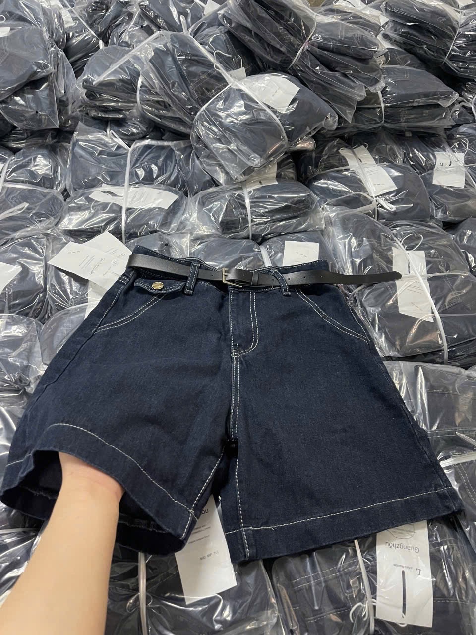 QNU593 - QUẦN JEANS NGỐ NỮ XANH ĐẬM KÈM ĐAI NT21