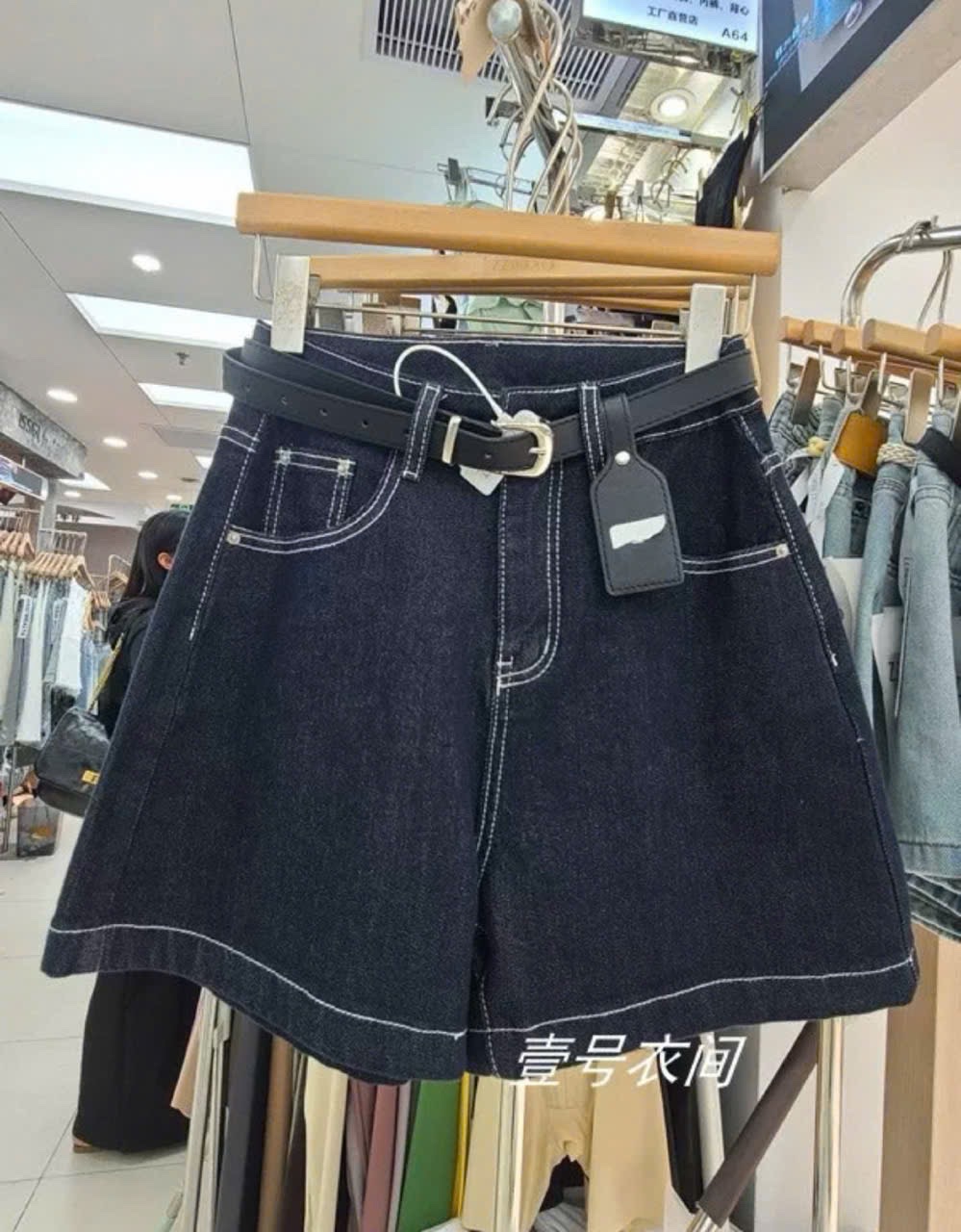 QNU593 - QUẦN JEANS NGỐ NỮ XANH ĐẬM KÈM ĐAI NT21