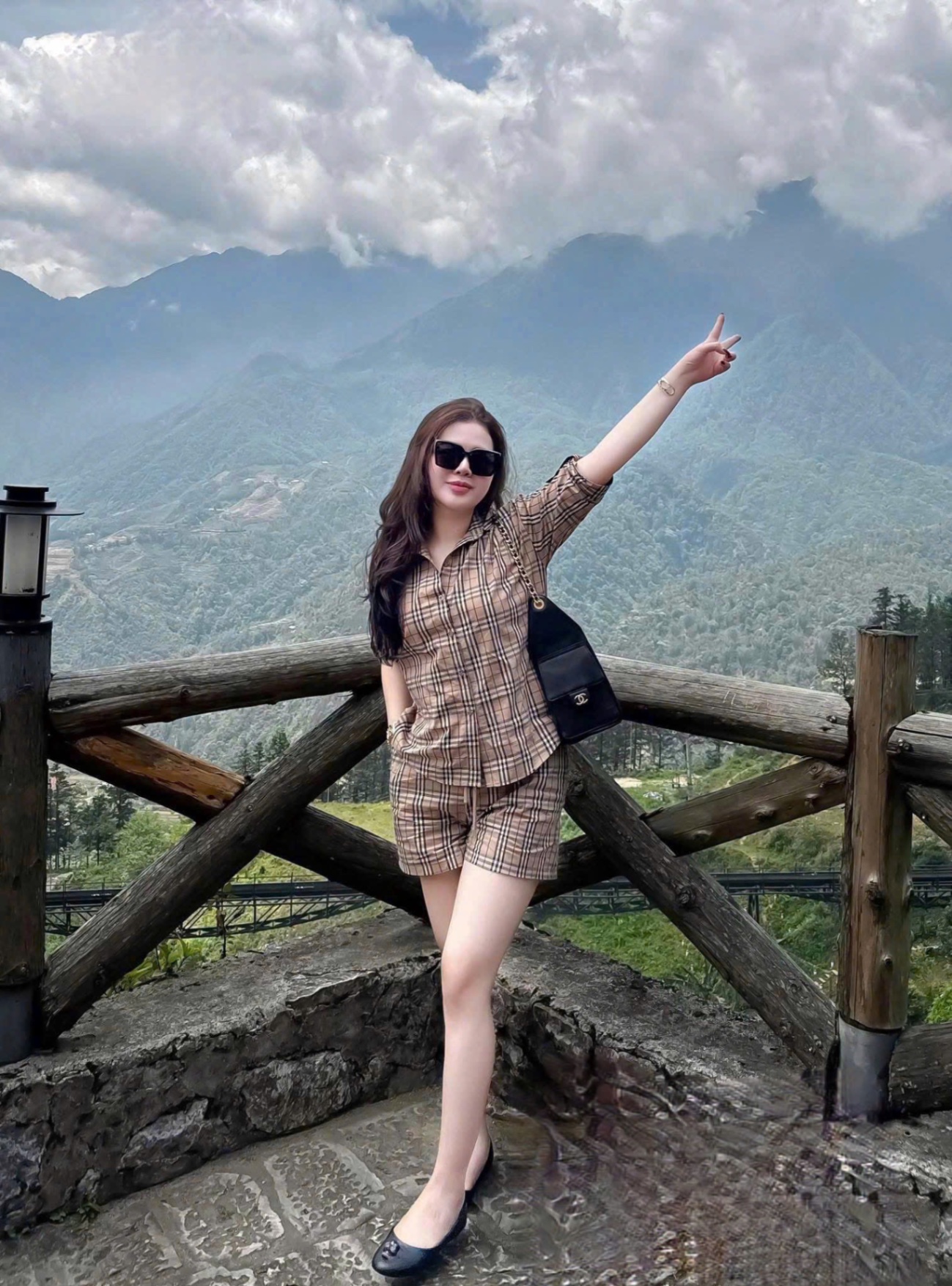 S001 - SET ĐÙI NỮ ÁO SƠ MI BBR TAY KHUY