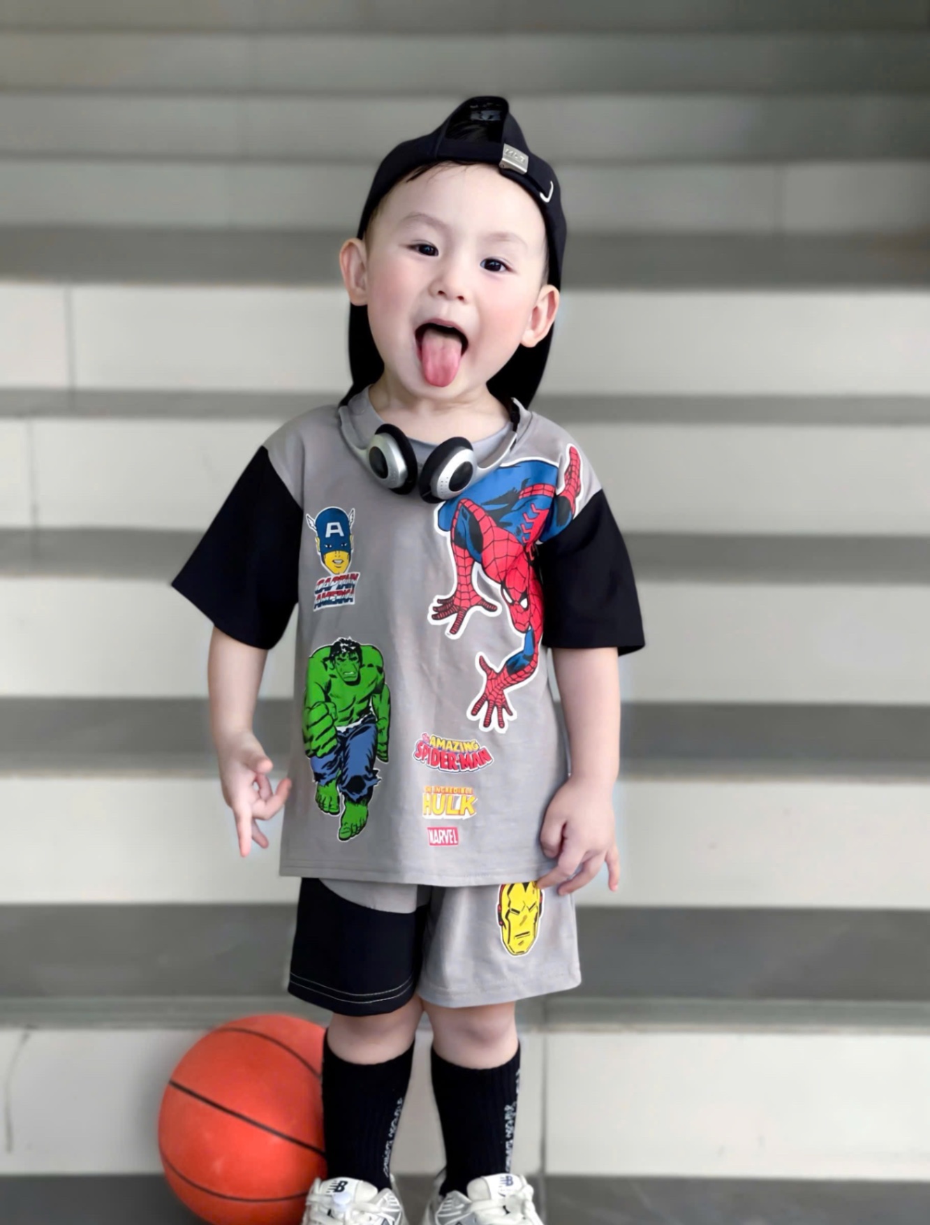 T675 - BỘ ĐÙI BÉ TRAI XÁM SIÊU NHÂN PHỐI TAY ĐEN