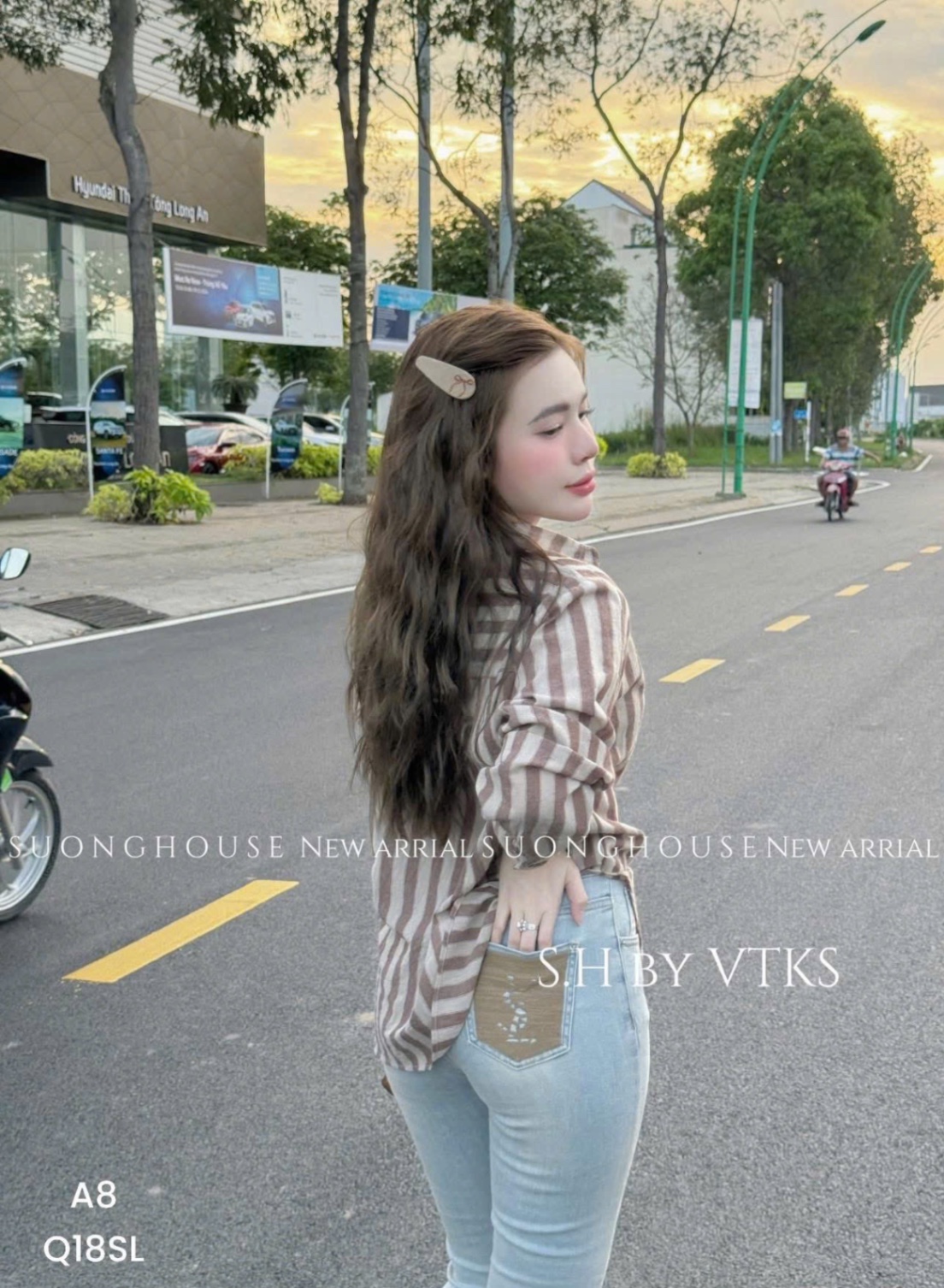 ANU222 - ÁO SƠ MI NỮ SỌC TÚI TRƯỚC DÀI TAY