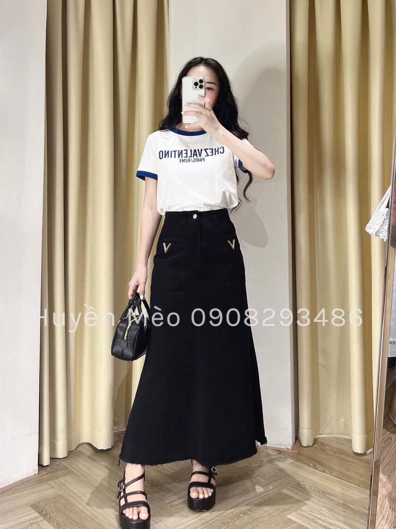 S019 - SET ÁO CỘC TRẮNG CHEZ CVAY ĐEN DÀI CHỮ V