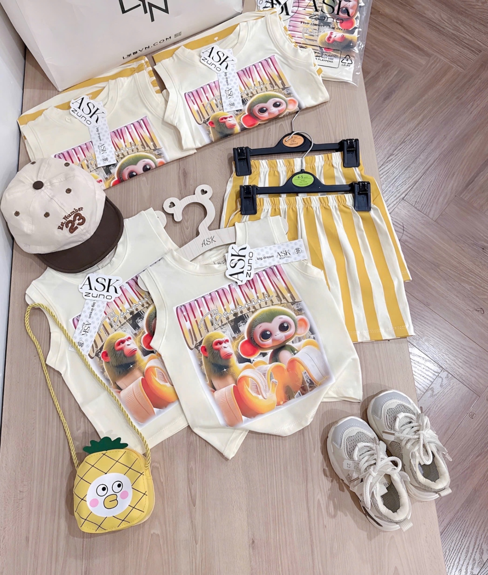 T696 - BỘ ĐÙI BÉ TRAI ÁO BA LỖ BE KHỈ CHIMPAZINI