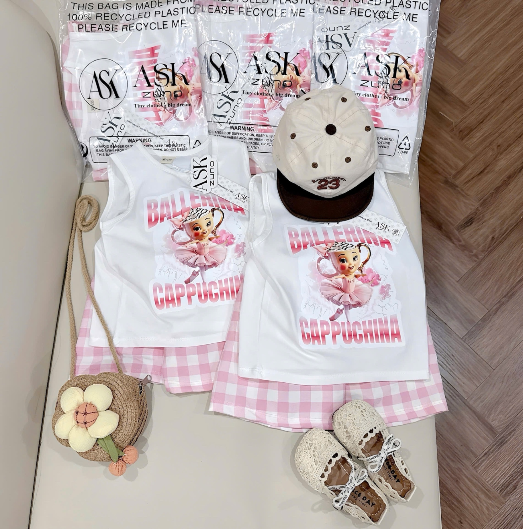 G614 - BỘ ĐÙI BÉ GÁI ÁO TRẮNG BALLERINA QUẦN KẺ
