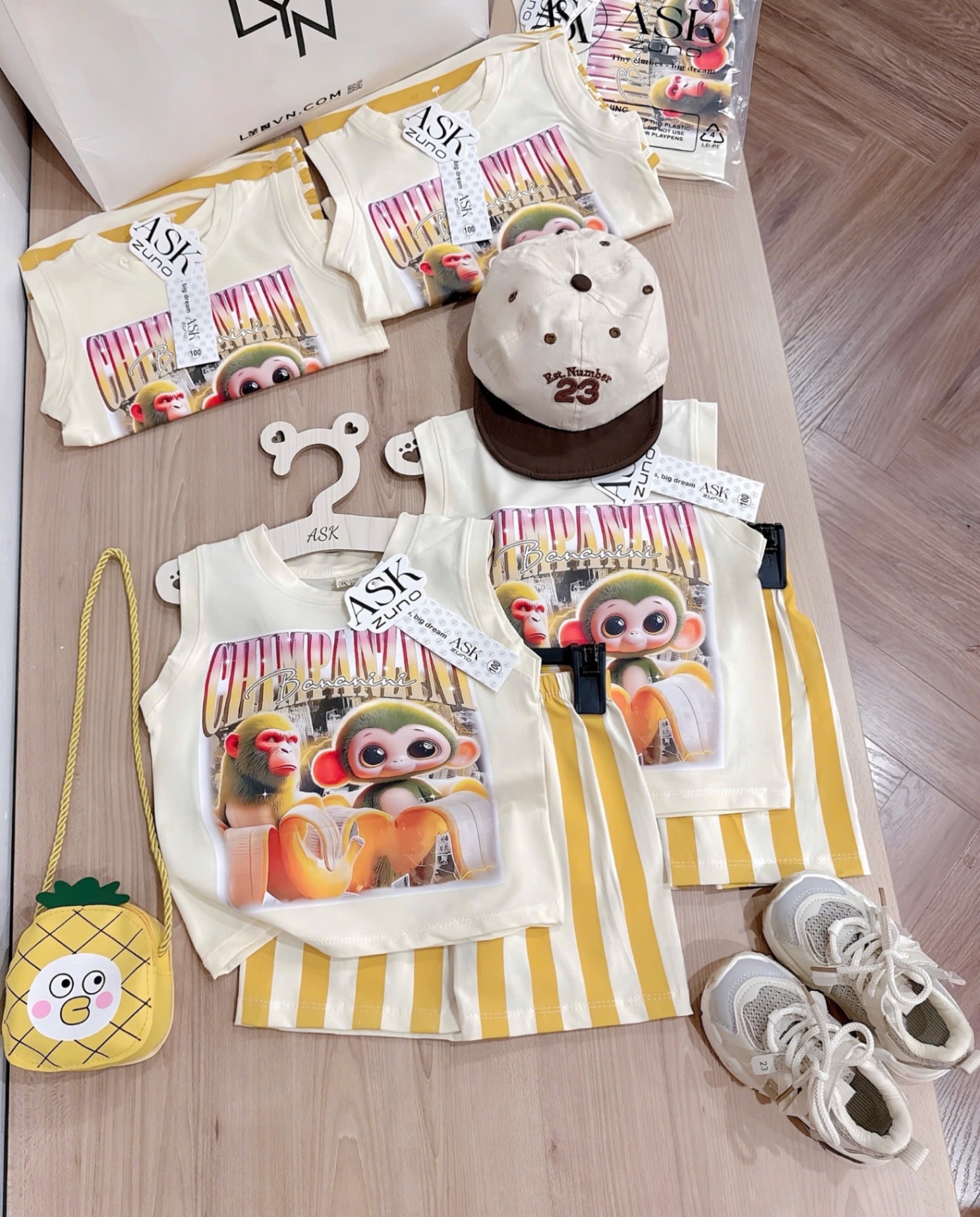 T696 - BỘ ĐÙI BÉ TRAI ÁO BA LỖ BE KHỈ CHIMPAZINI