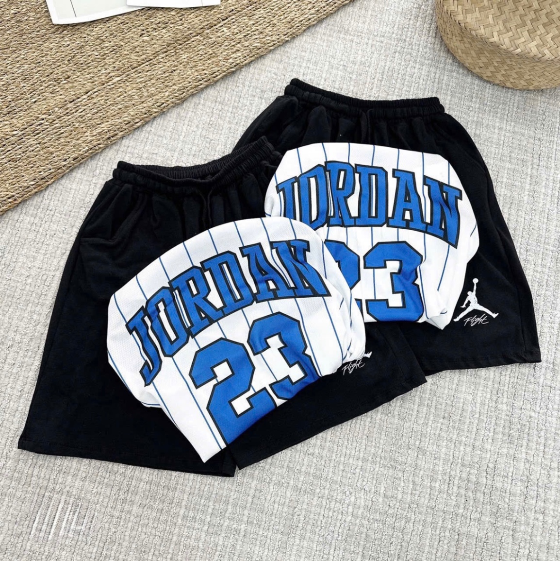 T687 - BỘ ĐÙI BÉ TRAI SIZE ĐẠI ÁO BA LỖ TRẮNG JORDAN 23