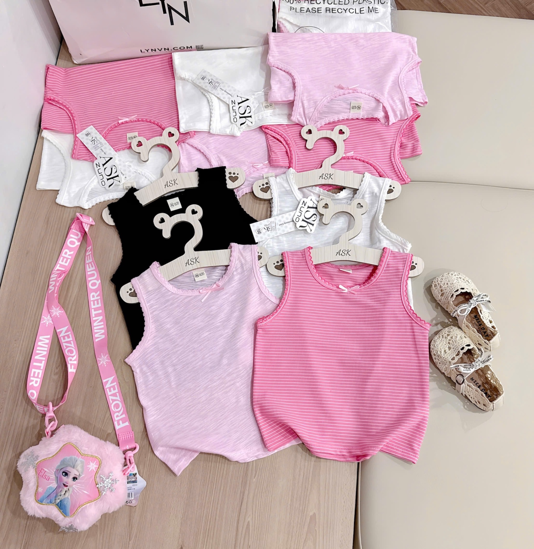 AB723 - SET 4 ÁO BÉ GÁI BA LỖ VIỀN REN NƠ đen hồng