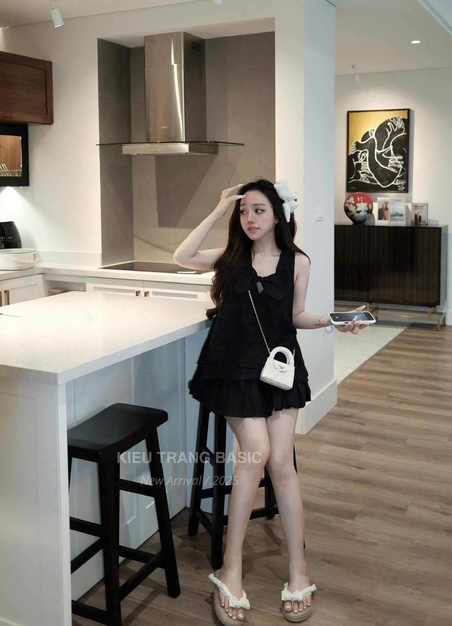 S033 - SET ÁO BA LỖ REN NƠ NGỰC CVAY XẾP LY