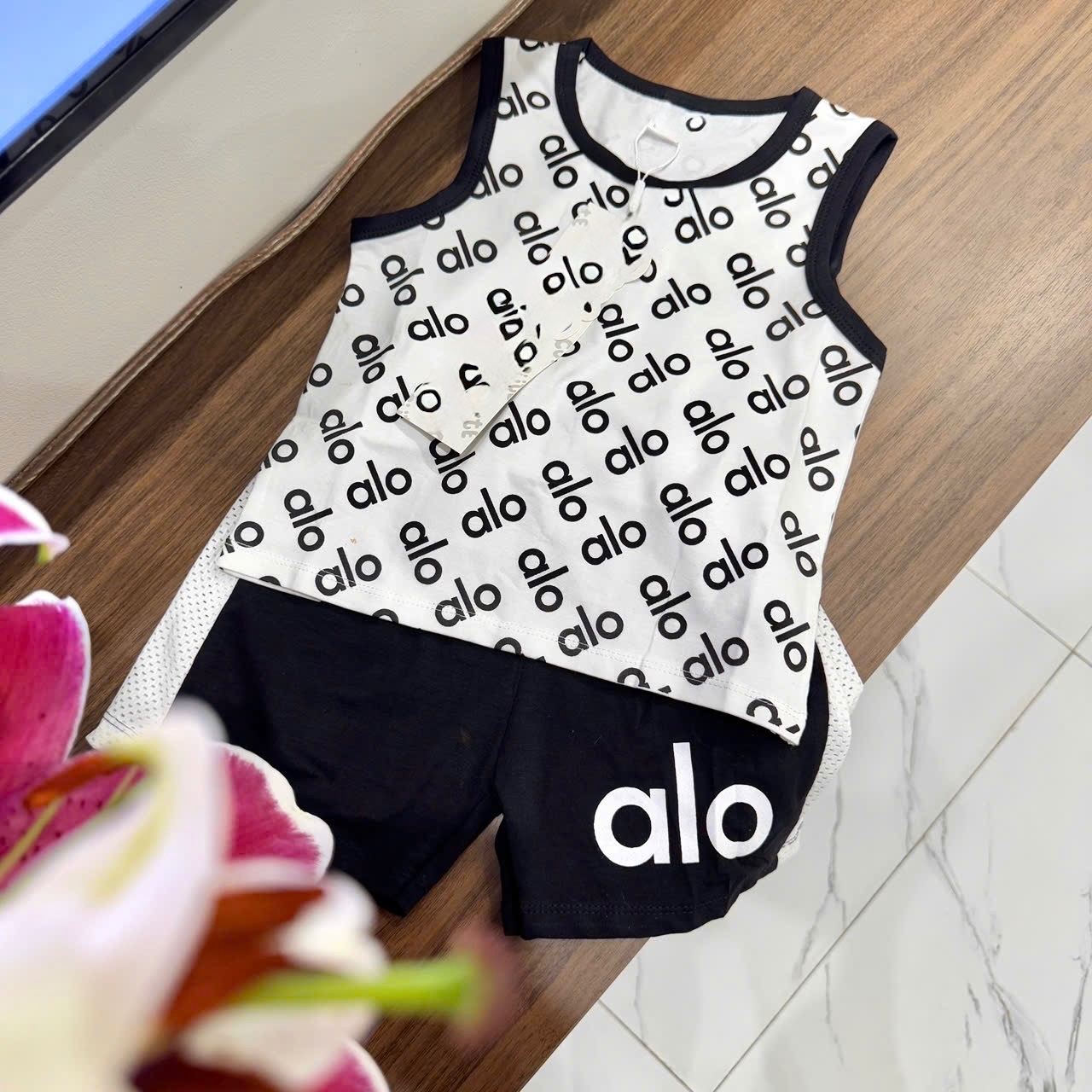 T708 - BỘ ĐÙI BÉ TRAI BA LỖ alo QUẦN ĐEN PHỐI LƯỚI