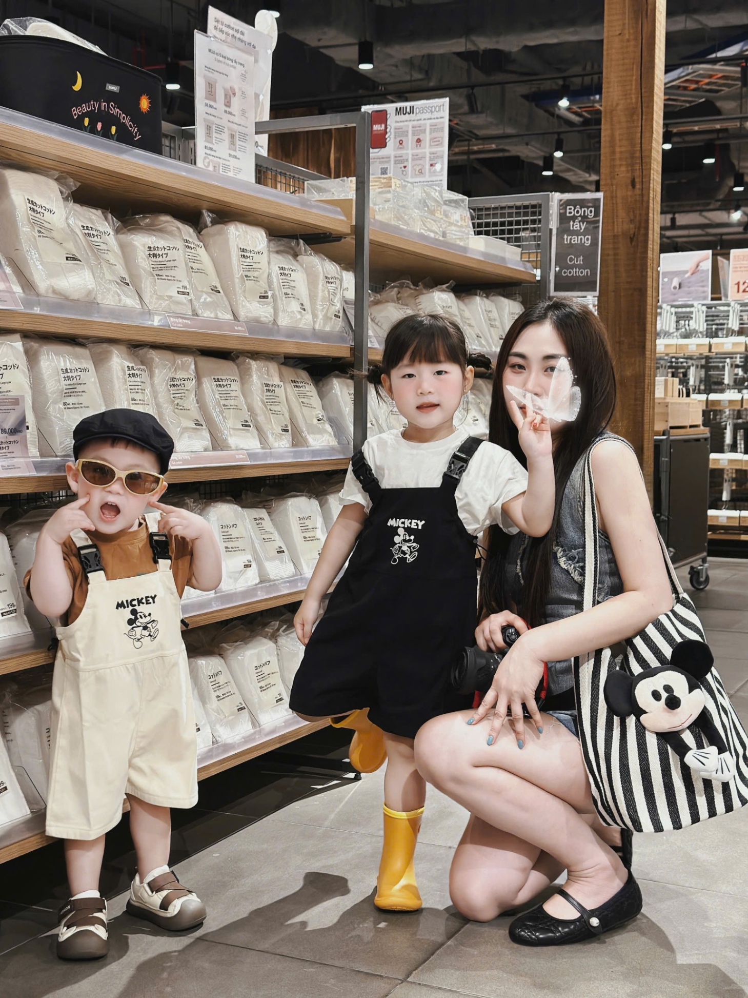 T705 - YẾM BÉ TRAI GÁI IN MICKEY 3M