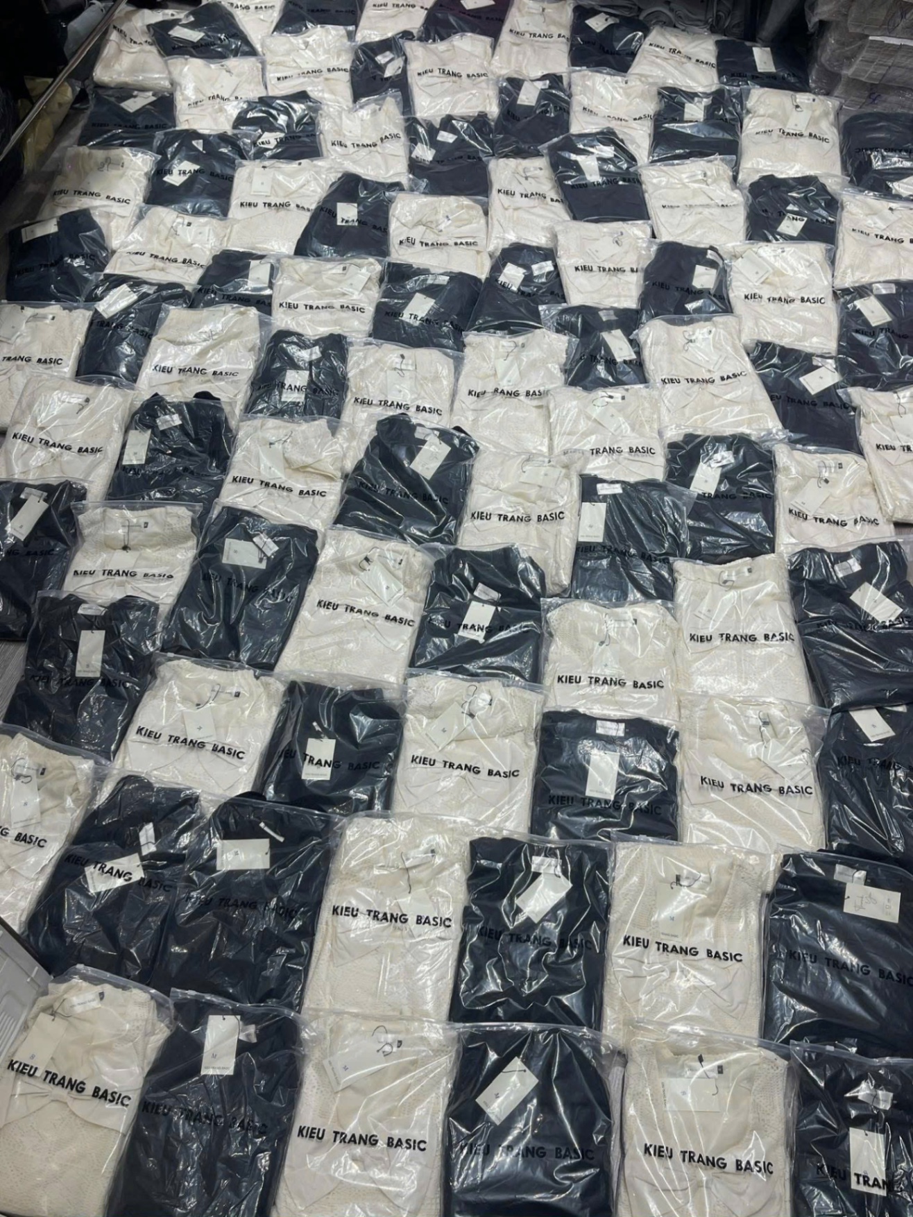 S033 - SET ÁO BA LỖ REN NƠ NGỰC CVAY XẾP LY