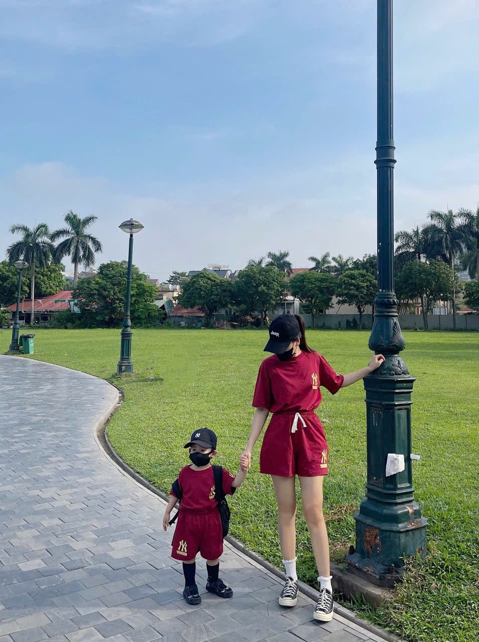 G616 - SET ĐỒ ĐÔI MẸ BÉ ĐỎ NY
