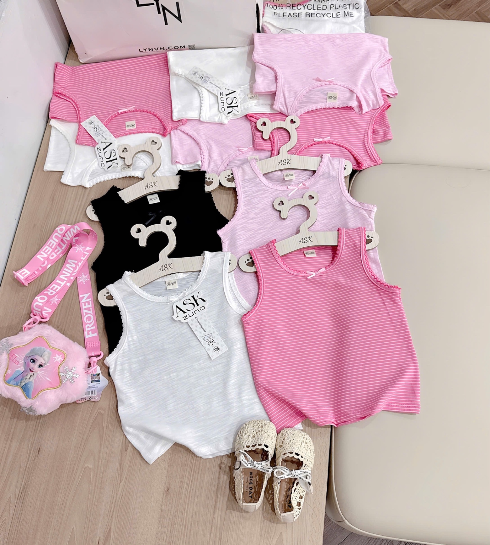 AB723 - SET 4 ÁO BÉ GÁI BA LỖ VIỀN REN NƠ đen hồng