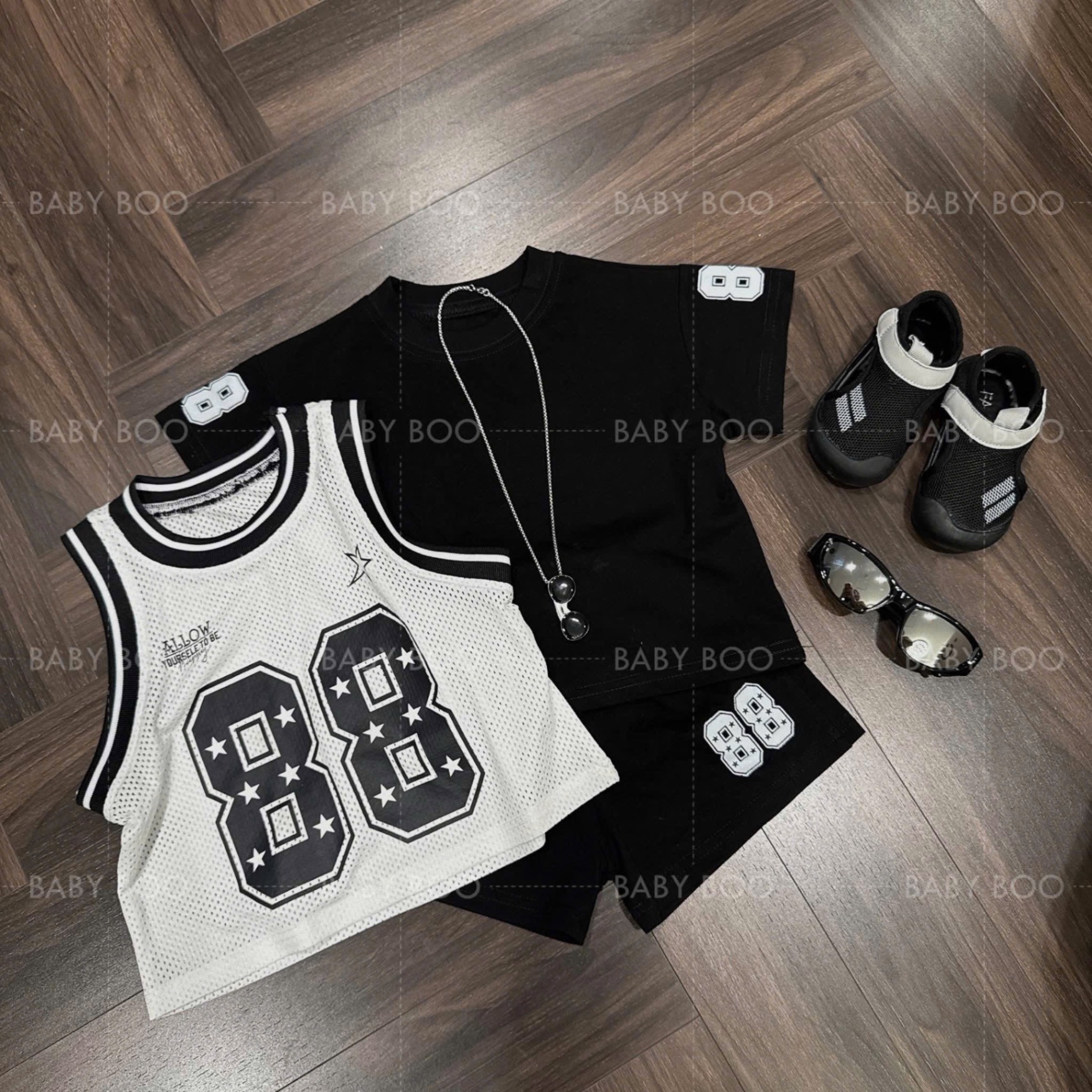 T714 - SET BÉ TRAI 3CT ĐEN 88 PHỐI ÁO LƯỚI TRẮNG