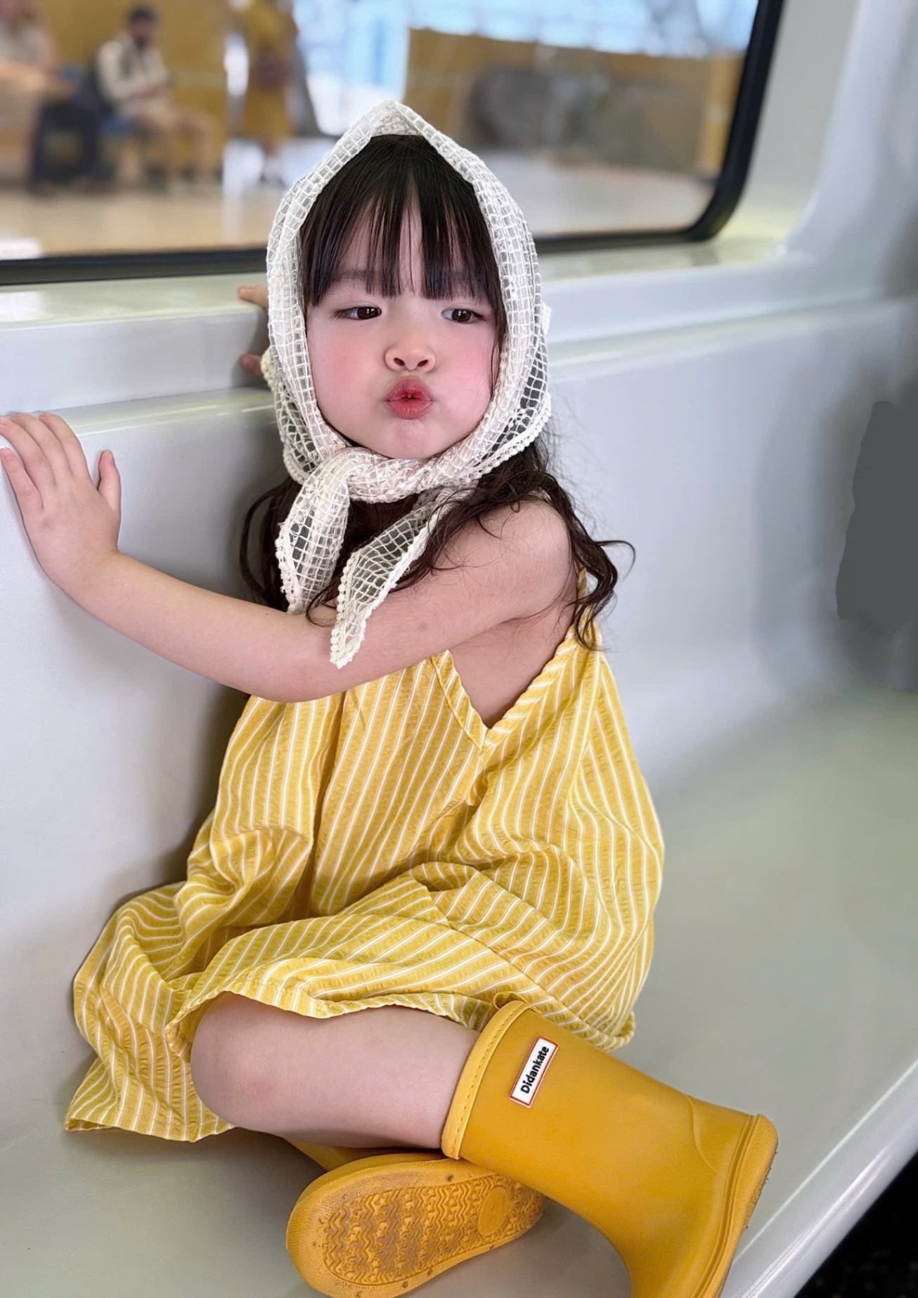 (Hàng chờ) G623 - SET BÉ TRAI GÁI VÀNG SỌC Bonito