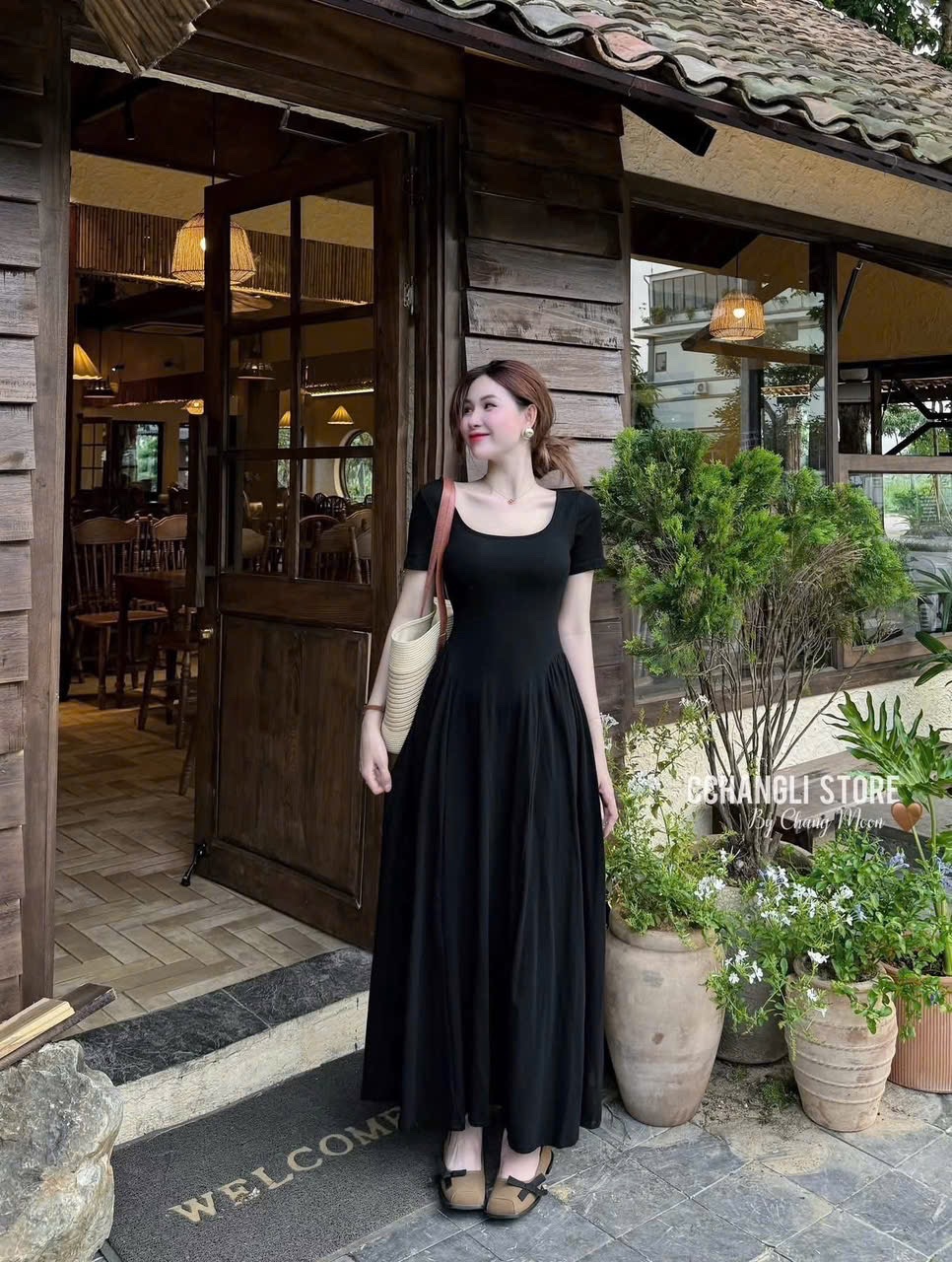 V475 - VÁY ZIP XOÈ CỔ U DÁNG DÀI