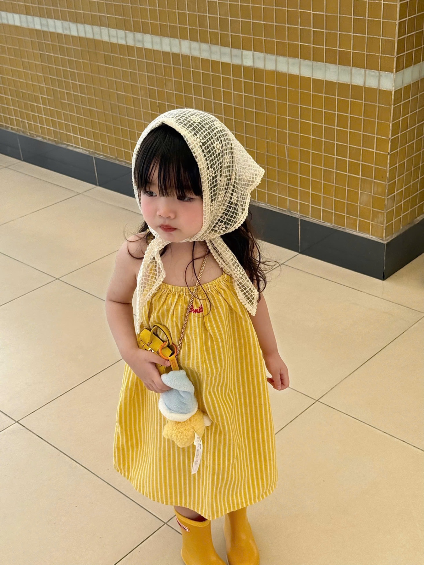 (Hàng chờ) G623 - SET BÉ TRAI GÁI VÀNG SỌC Bonito