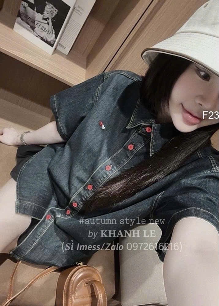ANU230 - ÁO SƠ MI BÒ NỮ XANH ĐẬM THÊU TIM ĐỎ TRẮNG